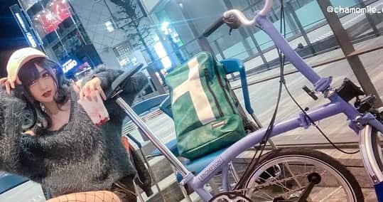 華密美琉さんのインスタグラム写真 - (華密美琉Instagram)「let's ride a bike  🚲  自転車×コスプレイベント 参加します  🚲  サイクリングもコスプレ撮影も イベント内でいろいろできるよ！  6/17は前夜祭、6/18はハヤテコス ゲスト参加としてカモミールも 17夜バーから18イベまでいます！  コスプレ参加してるので 気軽に声かけてね✨  プチトークショーやプレゼント大会、 チェキ撮影や限定の撮影会もあるよ  今週末はよろしくお願いします！ (⊃_ ̫ _)⊃  🚲✨ イベントの詳細はこちら ✨🚲  https://twitter.com/chamomile_chami/status/1669231107391524864?s=46&t=1rl87MSWfl4LYYEVyfjSfQ  🔍カモミールFANBOX でブログを検索してね！！  🔍Twitterにも投稿してるよ！ @chamomile_chami みてね！  🚲  #前夜祭  #トークショー #旅館こいと #颯サイクル  #ハヤテコス  #自転車  #自転車女子  #自転車旅  #自転車のある生活  #サイクリング  #サイクリング女子  #bicycle  #cycling  #cyclinglife  #cyclingphotos  #cyclist  #cyclinggirl  #cyclingstyle  #bicycles  #福島  #コスプレイベント  #参加  #声かけてね  #followersnetflix  #follow  #like  #lifestyle  #コスプレ #코스프레 #角色扮演」6月15日 15時43分 - chamomile_chami
