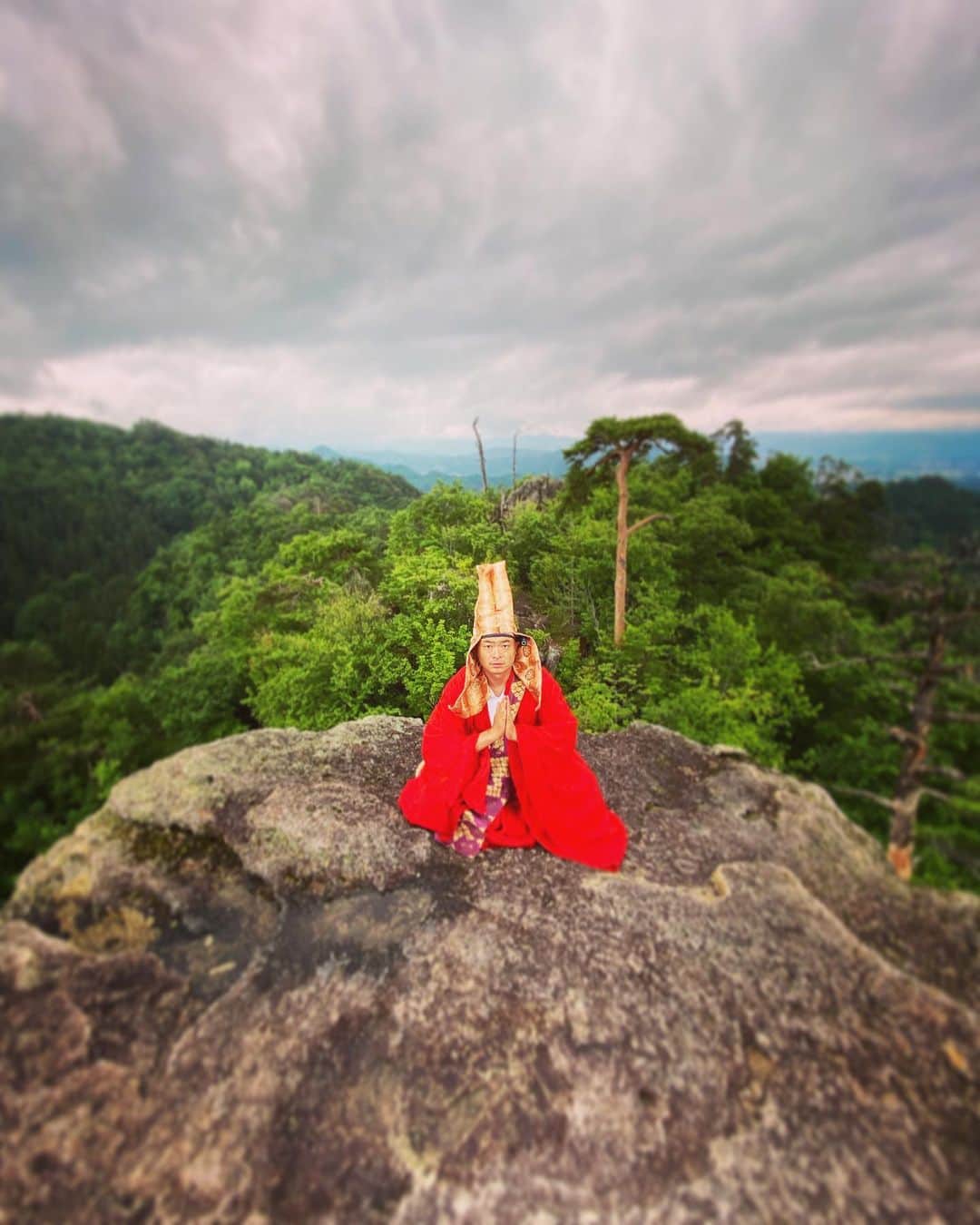 あばれる君さんのインスタグラム写真 - (あばれる君Instagram)「山岳修行へ挑む僧侶の凄まじい覚悟を感じざるを得ません。」6月15日 15時43分 - abarerukun