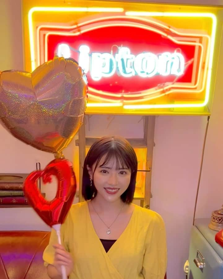 宮瀬彩加のインスタグラム：「BIRTHDAY to me 🎂✨ 歳を重ねるたびに思い入れも 思い出も増えて大切な事も 好きな言葉も増える気がします🫧  また改めて、ひとつひとつを丁寧に。 いいお知らせを沢山届けられる様に顔晴ります☺︎☺︎ 誰かの心に彩りを加えられる人になりますように。  これからもよろしくお願いします🖤🤍  2023.06.15」