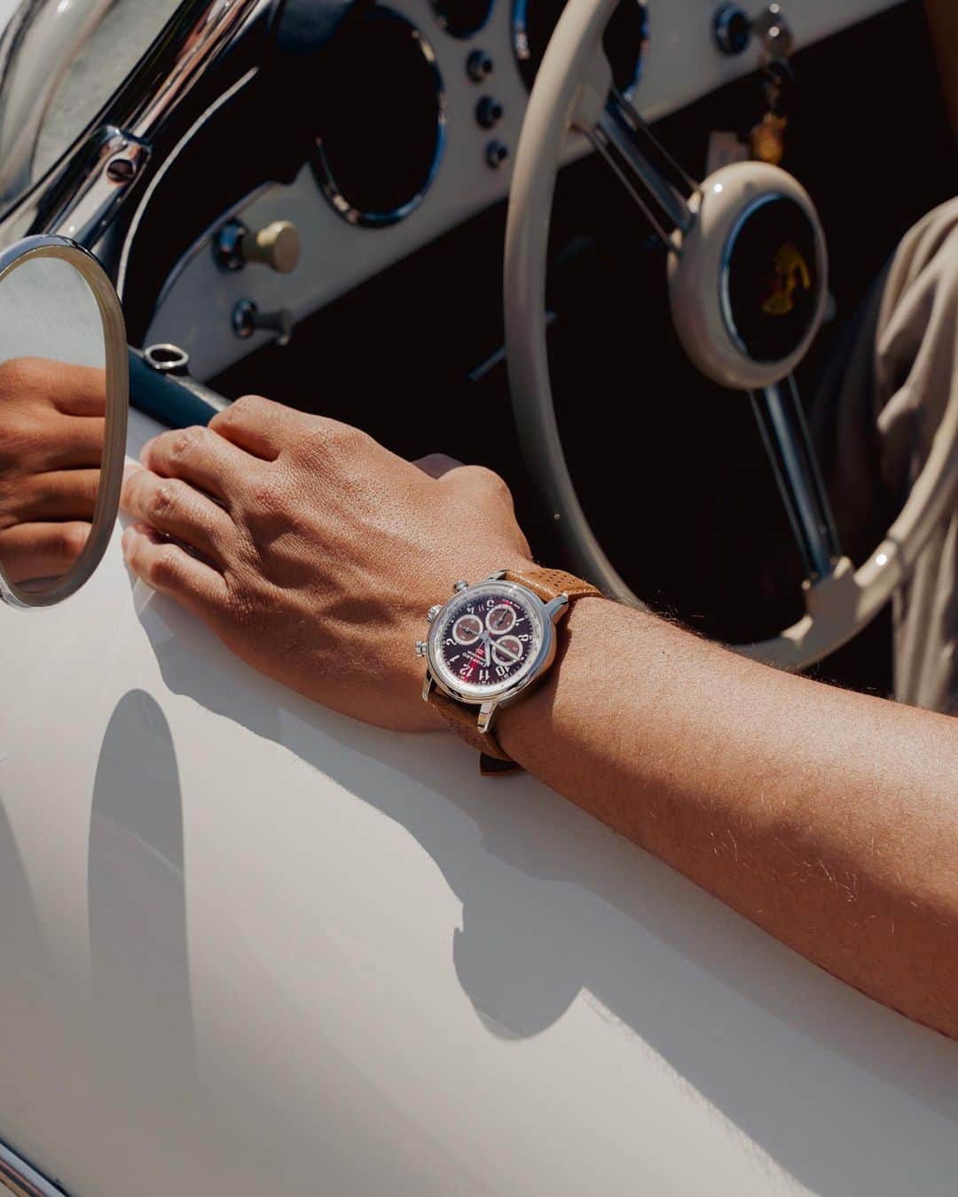 ショパールさんのインスタグラム写真 - (ショパールInstagram)「Relive the glory days of racing with the #MilleMiglia Classic Chronograph featuring a Rosso Amarena lacquered dial and a domed sapphire glassbox, a nod to cars and watches from the 1930s-1950s.  Follow Chopard, the #1000Miglia2023 race Official Partner and Chronometer, for exclusive coverage from 13 to 17 June. #Chopard #SurpassingOneself #RacingInStyle #MilleMiglia2023」6月15日 16時44分 - chopard