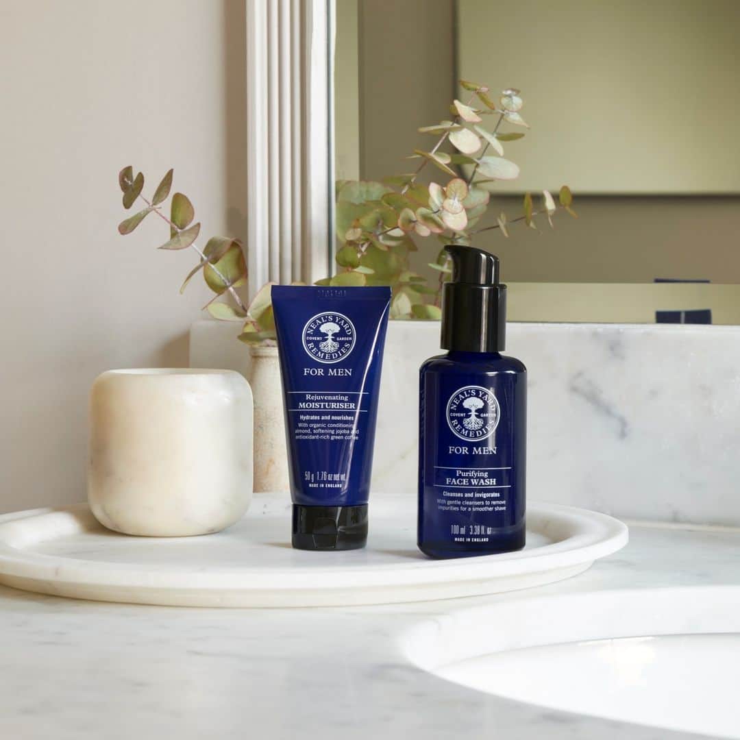 Neal's Yard Remediesのインスタグラム：「Show the men in your life some love this Father's Day with our specially curated For Men collection. 💙⁠ ⁠ From our refreshing Purifying Face Wash to our invigorating Hair & Body Wash, our products offer a maximum benefit, minimum effort skincare routine ✨.⁠ ⁠ With our Age-Defying Moisturiser, Revitalising Face Scrub and Cooling Aftershave Balm, there's something for all skin routines.」