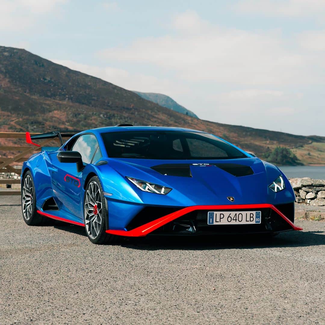 ランボルギーニのインスタグラム：「If you live for true driving sensations, you can always count on Huracán STO to bring authentic racecar thrills on the road.  Captured by @_havisuals for @lamborghini_birmingham   #Lamborghini #HuracanSTO #BasedOnATrueStory __ Huracán STO: fuel consumption combined 13.9 l/100km; CO2-emissions combined 331 g/km (WLTP EU27)」