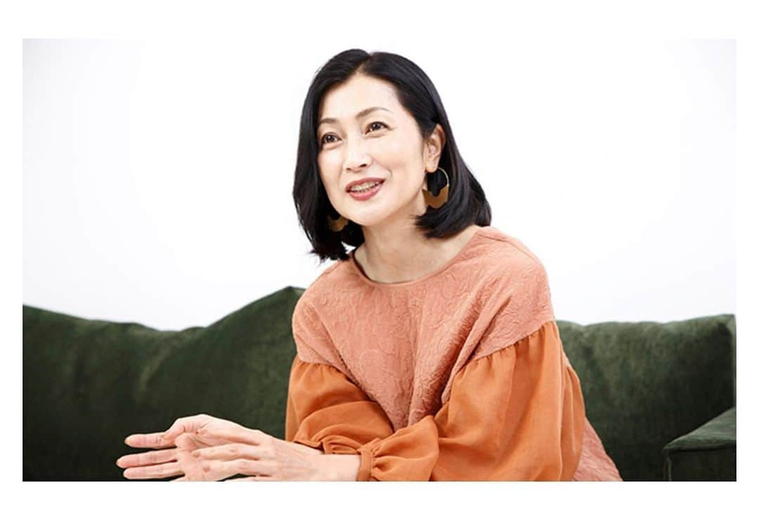 鶴田真由のインスタグラム：「「言葉も音だよなぁ」と思うこの頃。 音の響き、音と音との混ざりあい、音階でない音の生み出す世界…。そんなことを語っています。  「Web音遊人」 https://jp.yamaha.com/sp/myujin/69539.html」