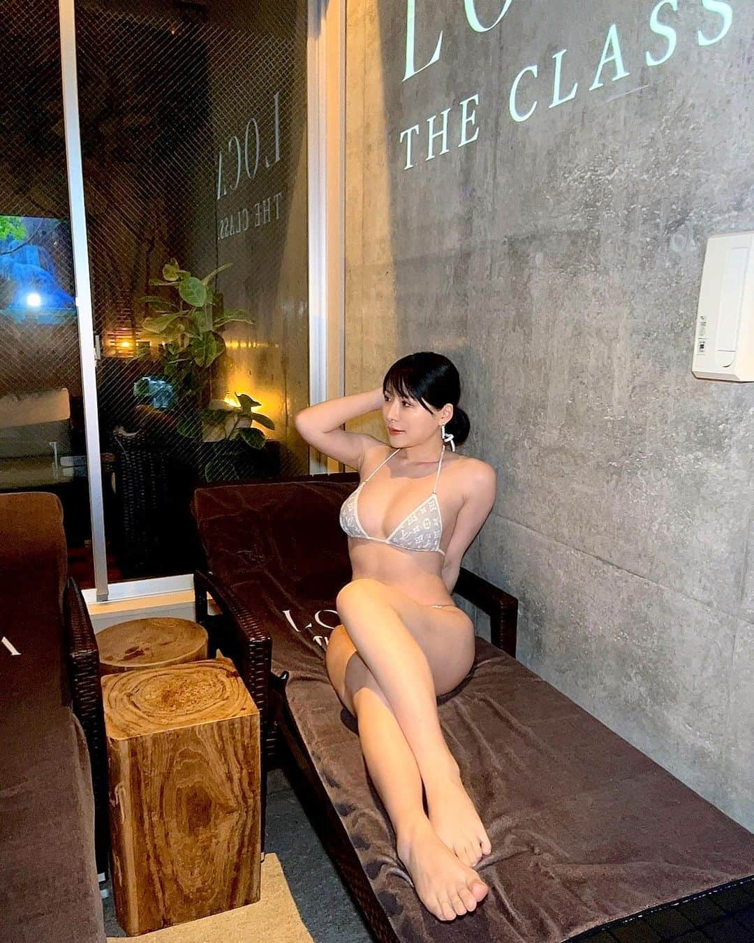 笹木絢乃さんのインスタグラム写真 - (笹木絢乃Instagram)「今年は水着いっぱい着たい👙💭❤️  . . .  💿 DVD 『聖職者にあるまじき行為』 #笹井絢乃   【DMM】 bit.ly/3EGPHuZ 【数量限定】 直筆サイン入りチェキ付💓 bit.ly/3ZhSjY6  当たりチェキもあるのでぜひゲットしてね💘 Amazon、DMMさんでのレビューも宜しくお願いします🙇🏻‍♀️🌸  . . . . . . . . . .  ♩*。♫.°♪*。♬꙳♩*。♫ ♩*。♫.°♪*。♬꙳♩*。♫  🎀スケジュール🎀  🌸VR『apartment Days! Guest235 笹井絢乃side A･side B』配信中  🌸DVD『聖職者にあるまじき行為』発売中💿  🌸雑誌『MEN'S DVD SEXY vol.15』発売中📚  🌸5/15(月)『笹井絢乃の天使のらじお♪』vol.8 配信📻  🌸6/11(日)Zoom撮影会📸個撮  🌸6/17(日)大阪チャンス撮影会📸個撮  🌸6/24(土)Zoom撮影会📸個撮  ♩*。♫.°♪*。♬꙳♩*。♫ ♩*。♫.°♪*。♬꙳♩*。♫  . . . . . . .  #グラビアモデル #グラビアアイドル #グラドル #色白くびれボディ #cosplay #Japanesegirl #Japanesemodel #東京 #东京 #外拍模特兒 #黒髪 #美脚 #腿控  #サウナ女子 #サ活女子 #サ活 #locatheclass」6月15日 17時19分 - sasa_aya22