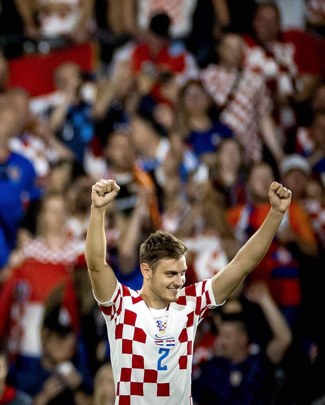 バイエルン・ミュンヘンさんのインスタグラム写真 - (バイエルン・ミュンヘンInstagram)「@josip_stanisic and Croatia are through to the Nations League final 🎉  Congratulations, Stani! 👏  #MiaSanMia」6月15日 17時22分 - fcbayern