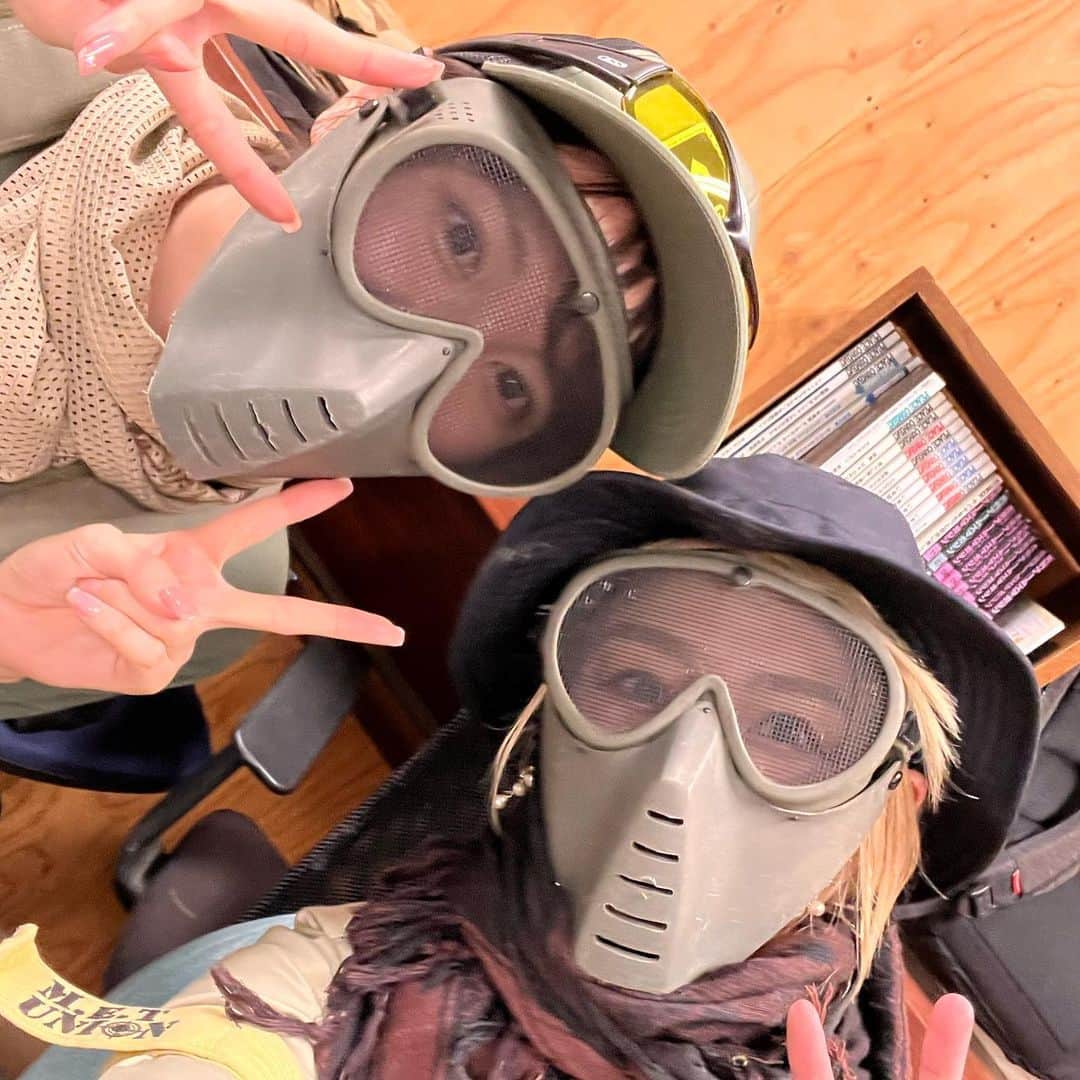 杏さゆりさんのインスタグラム写真 - (杏さゆりInstagram)「先日のサバゲーイベント🔫✨ 楽しかったなぁ☺️❤️ サバゲーハマってもた✨ やりたい人ーーー一緒にやろーーー🙌✨ . The other day's survival game event🔫✨ It was fun☺️❤️ I'm addicted to survival games lol Let's do it together with those who want to do it 🙌✨ . #サバゲー好きと繋がりたい  #サバゲー　#survivalgame  #杏さゆり　#SayuriAnzu」6月15日 17時23分 - anzu_sayuri_official