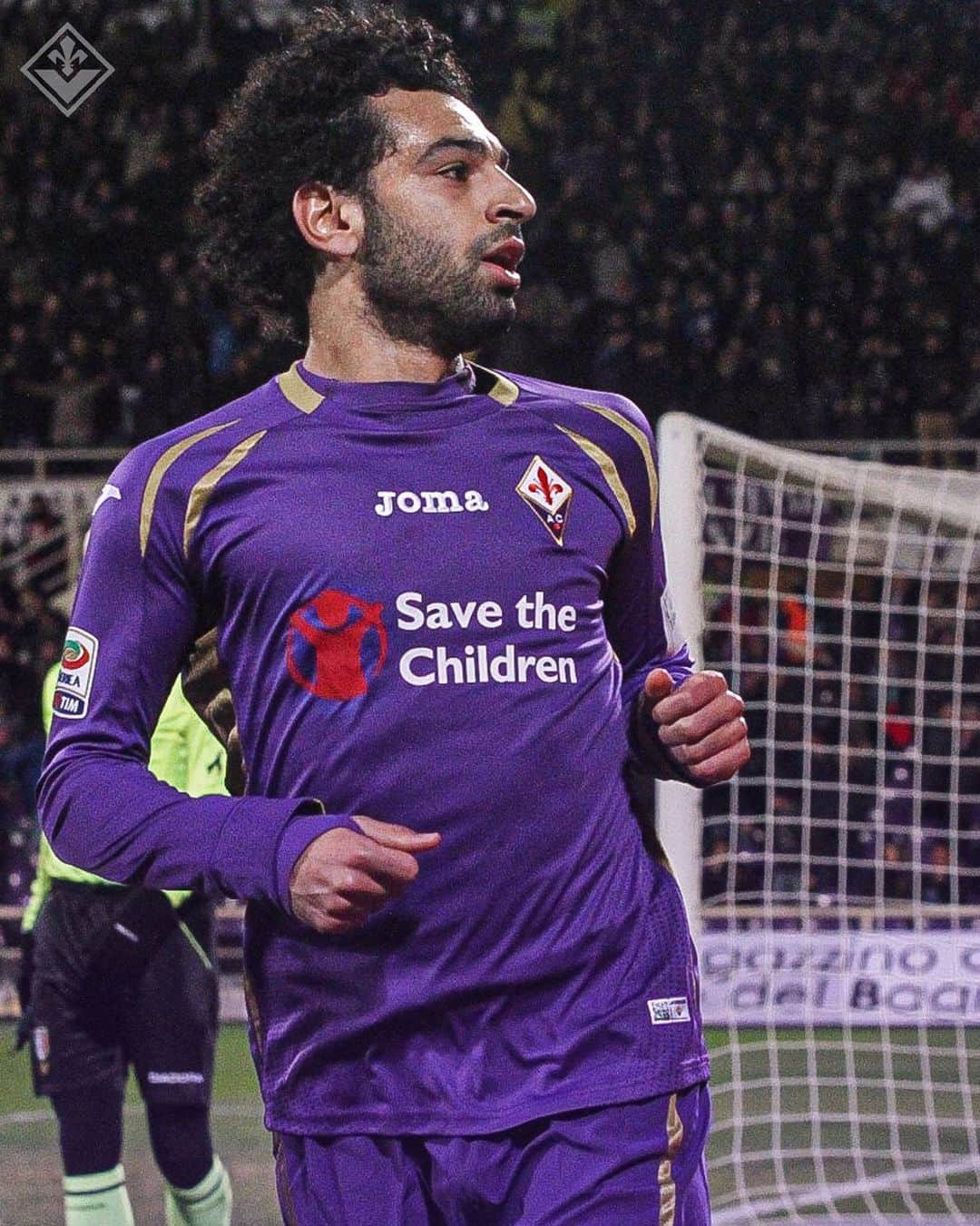 ACFフィオレンティーナさんのインスタグラム写真 - (ACFフィオレンティーナInstagram)「Buon compleanno, Mohamed Salah ⚜️ Happy Birthday, Mo Salah 🎂  #ForzaViola #Fiorentina #ACFFiorentina」6月15日 18時03分 - acffiorentina