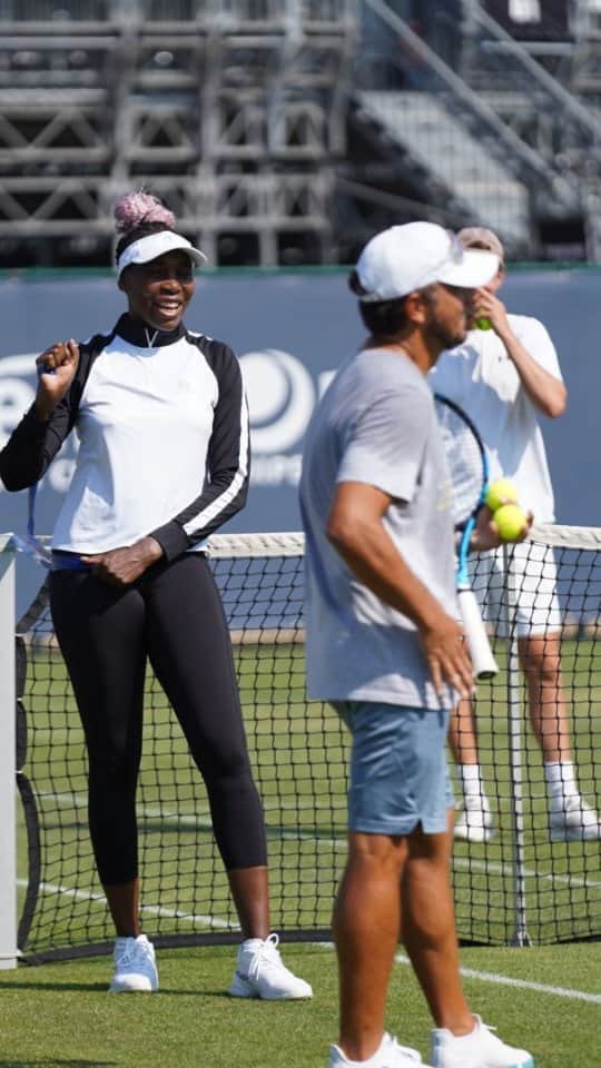 ビーナス・ウィリアムズのインスタグラム：「No stopping Venus 💥  Great to have you still in training here at Libéma Open @venuswilliams 💚  #LibemaOpen #LO2023 #Tennis #venuswilliams」