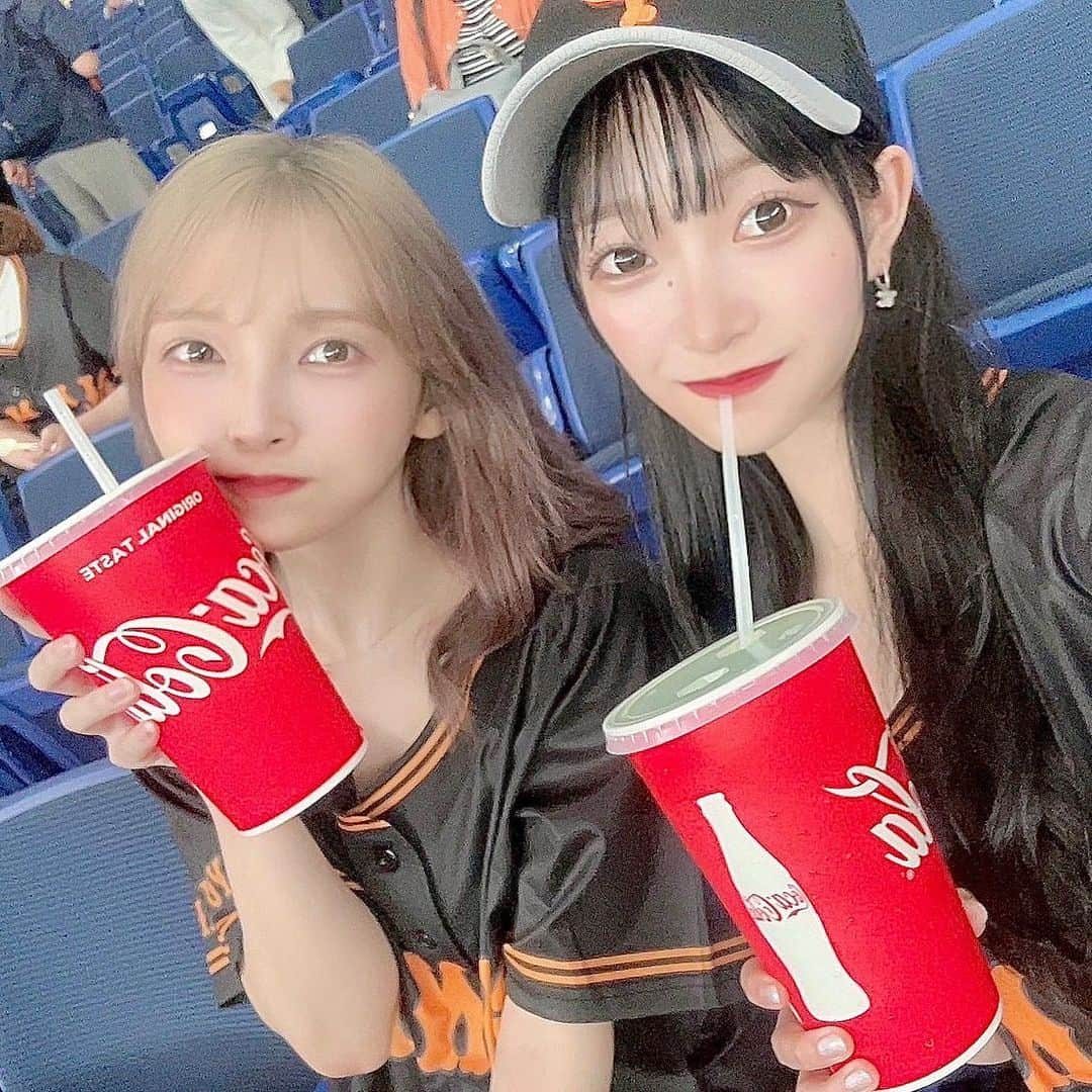 長嶋優里さんのインスタグラム写真 - (長嶋優里Instagram)「♡ ． るいと行ったの⚾️🖤 ． るいありがとう💜 ． ． ． #野球観戦 #野球女子 #読売ジャイアンツ #東京ドーム #巨人 #読売巨人軍 #野球 #baseball #ゆるいゆるい ． ♡」6月15日 18時14分 - yuyu__kakaka