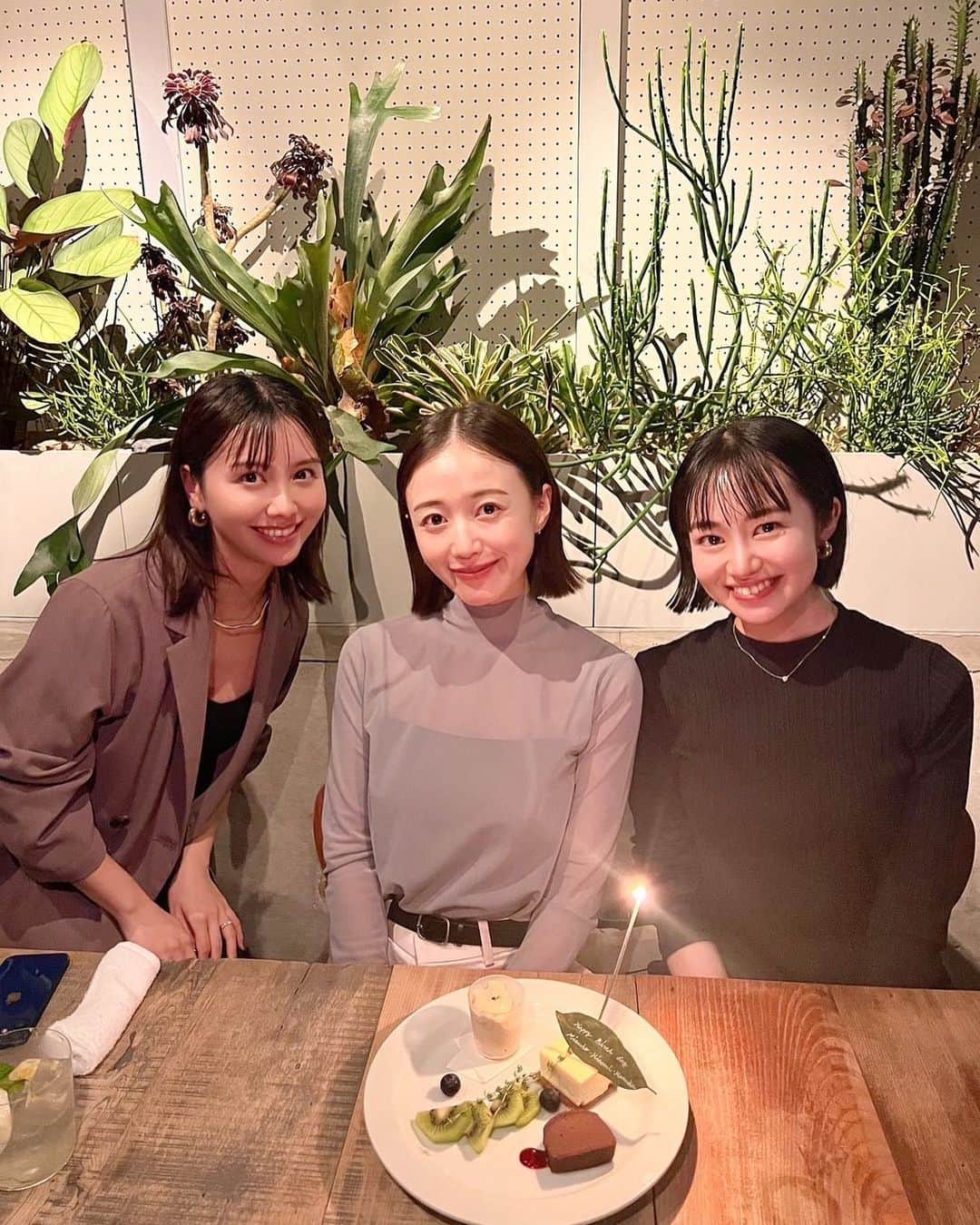 姫歌ひな乃のインスタグラム：「私たちお誕生日おめでとう😉🤍  #だいすき」