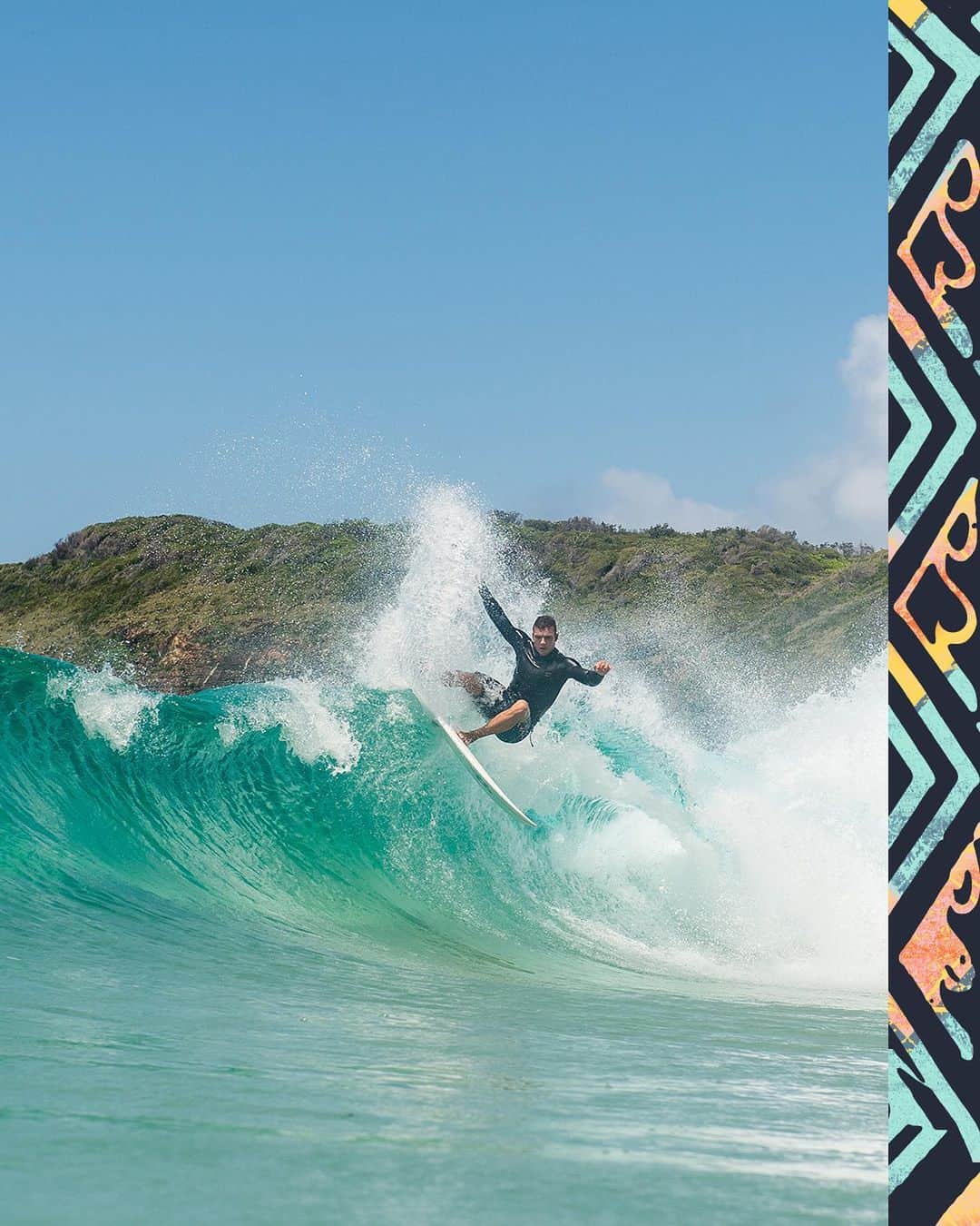 ビラボンのインスタグラム：「Performance 🤝 Sustainability ♻️  @jaiglindeman 着用は、"A Tribe Called Surf" コレクションの D’Bah CiCLO® Pro 。 CiCLO®テクノロジーとリサイクルPETを組み合わせて使用することで、プラスチック汚染を削減し、埋め立て地や海から何百万ものペットボトルを節約する世界初のボードショーツです。  プロフィールのリンクからコレクションをチェックしてみてください。  #LifesBetterInBoardshorts」