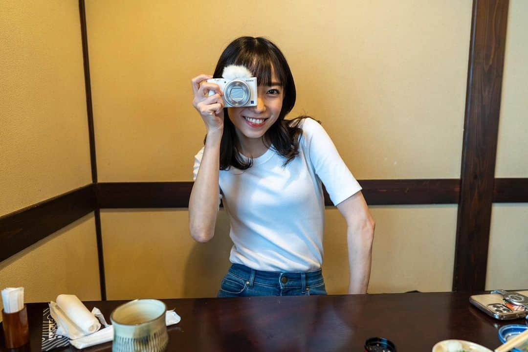 石塚朱莉さんのインスタグラム写真 - (石塚朱莉Instagram)「I started a travel YouTube!  Travel around the world from Japan!✈️  My goal is to meet people from all over the world!🌏  Please subscribe to our YouTube channel from the link in our profile!👀  I now have a gaming and travel YouTube channel! Check out both!  旅のYouTubeチャンネルを始めまし 日本から世界に向けて頑張っていけたらと思います！世界中の人たちと会いたい！  プロフィールのリンクからYouTubeのチャンネル登録をお願いします🤲  ゲームのチャンネルも引き続き頑張ります🎮  #triplog #trip #vlog  #sony #sonyvlog #sonyzv1  #japantravel #kimono #haori #geta」6月15日 19時15分 - akari_ishizuka