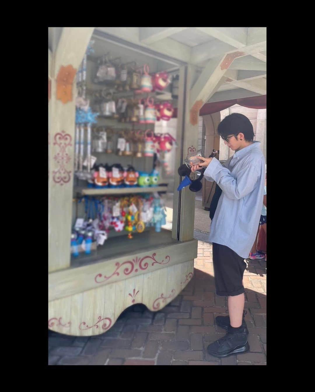 前田公輝さんのインスタグラム写真 - (前田公輝Instagram)「. Disney Sea  天てれ。  ドナルド生誕近かったから青シャツ  さいっ  こう  だ  心からリフレッシュ  ミッキーに少しでも近付けるように頑張ろ笑  #飯田里穂 #バーンズ勇気 #伊倉愛美 #Disney40周年  #天てれ30周年  #Disney創立100周年  #disney100」6月15日 19時36分 - maeda.gouki