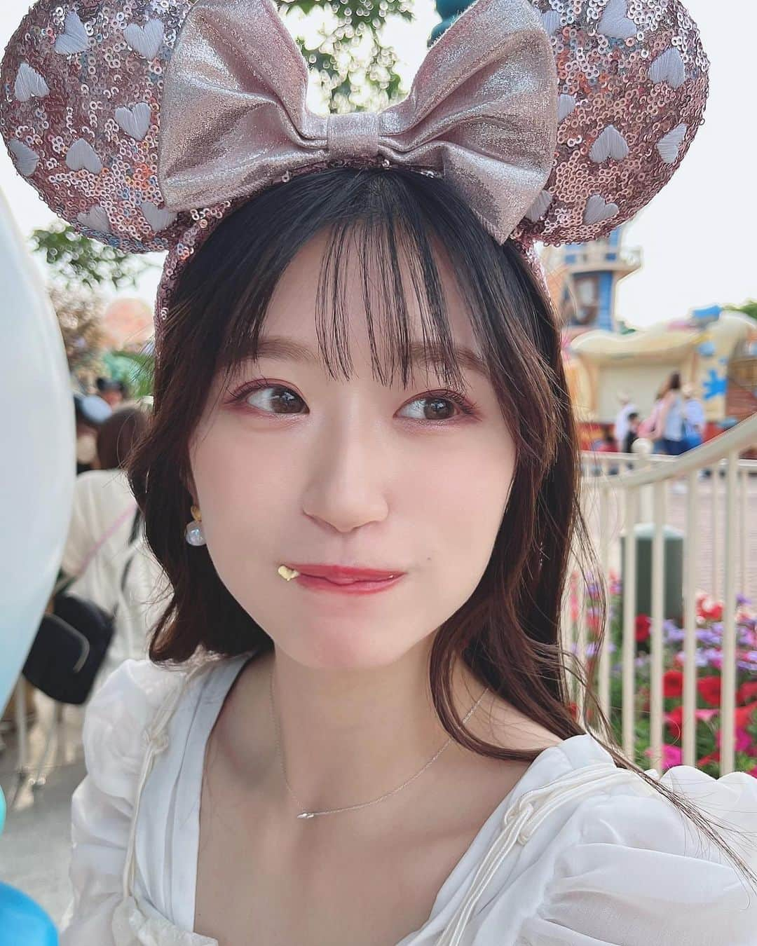 上西怜さんのインスタグラム写真 - (上西怜Instagram)「⠀ 中学生ぶりくらいのランド🐭 ⠀ 楽しかった🥰🩵 ⠀ ⠀ ⠀  ⠀ Photo by お姉ちゃん👩🏻 ⠀ ⠀ #過去pic #ディズニーランド #ディズニー #disney #disneyland #東京ディズニーランド #れーチャンしふく」6月15日 19時38分 - jonishi_rei