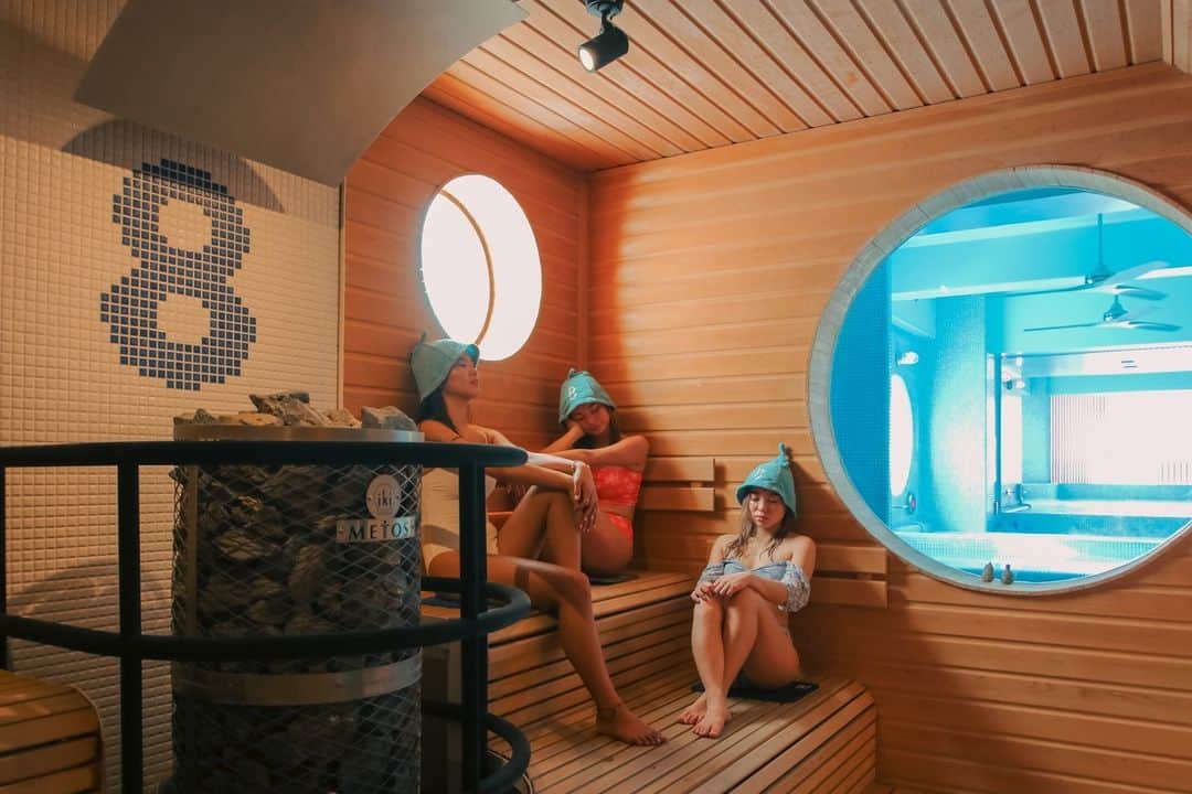 8hotelのインスタグラム：「Stay 8hotel and feel yourself」