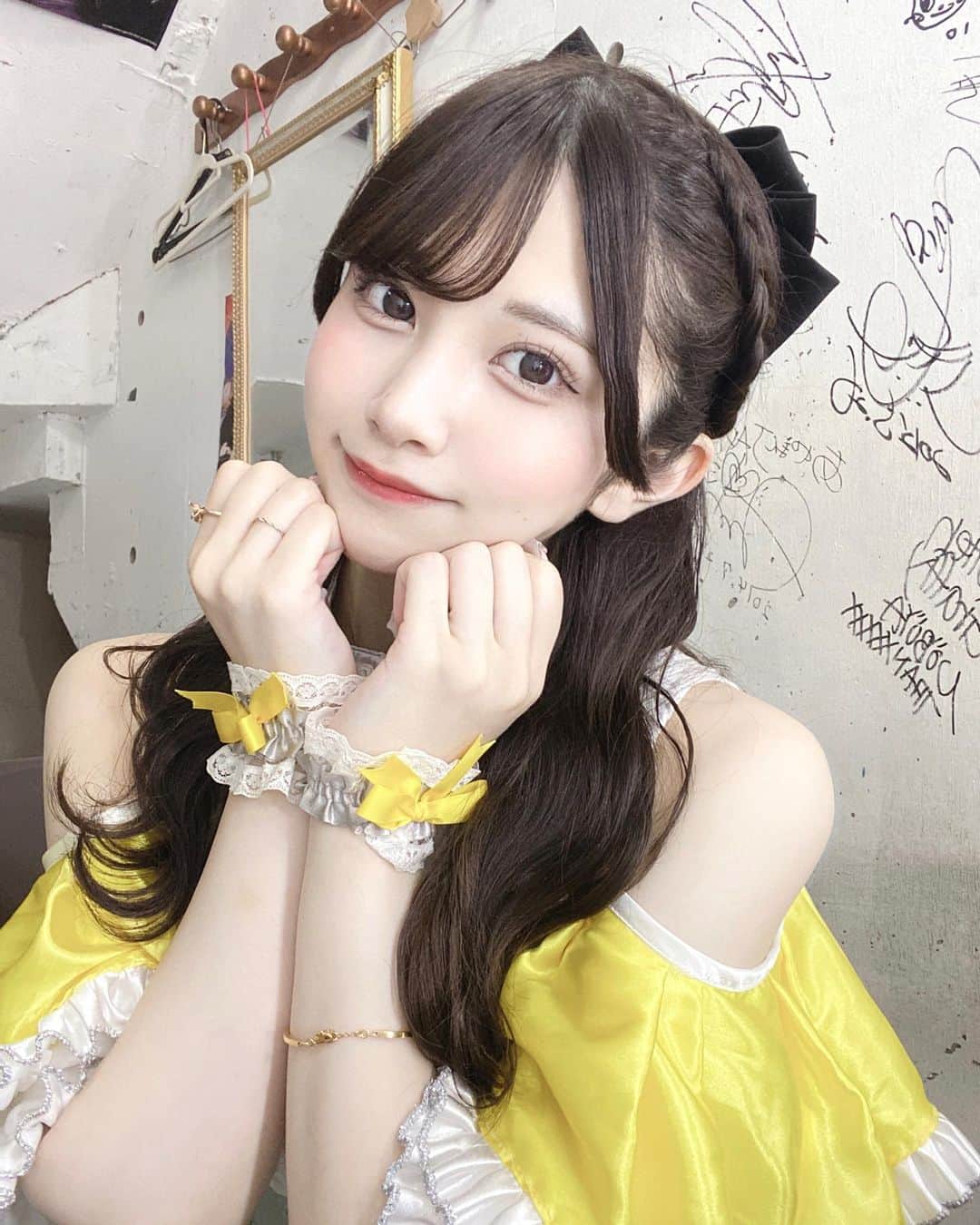 茄子はるさんのインスタグラム写真 - (茄子はるInstagram)「・ 可愛い？🌛💘🌟  #fyp #japnesegirls  #idol #黒髪 #ヘアアレンジ」6月15日 20時01分 - nasuchan__0412