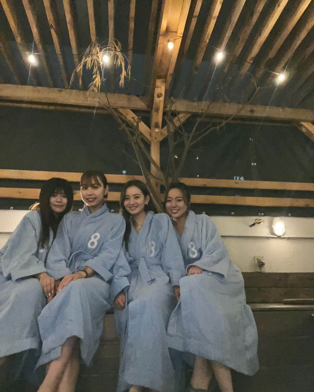 青山舞莉のインスタグラム：「girls trip ♨️🤍  #ミーの毎日」