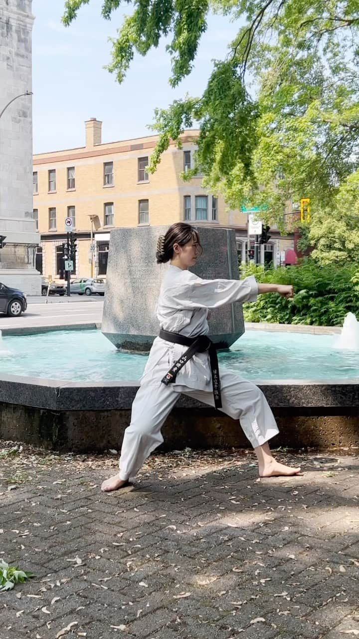 山口睦貴のインスタグラム：「平安五段🥋 Heian godan  次は何の形を打とうかな🧐  #japanesegirl #japanesekarate #karate #karategirl #canada #montreal #空手家 #空手girl #空手ガール # #空手稽古 #空手女子 #正拳突き #日本空手協会 #action #アクション #形 #モーショントラッキング」