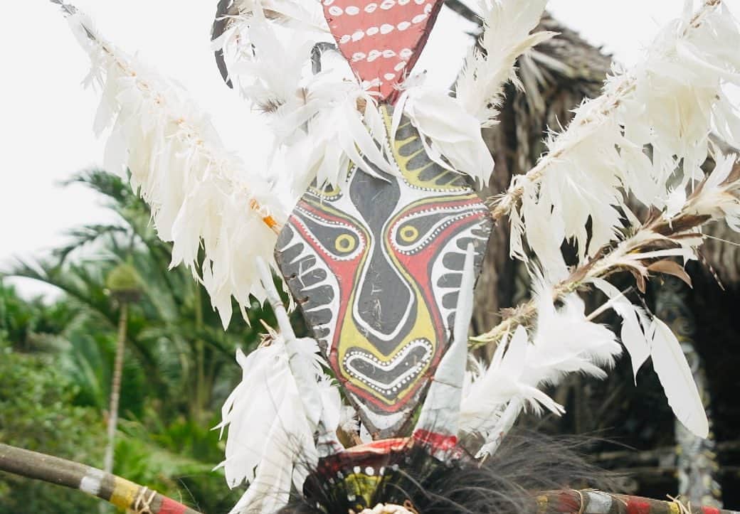 TBS「世界ふしぎ発見！」さんのインスタグラム写真 - (TBS「世界ふしぎ発見！」Instagram)「俳優・ダンサー 森山未來が行く 秘境 #パプアニューギニア 🌈  古来踊られ続ける 部族ダンスの謎に迫る！🕺も…  やっぱり一筋縄ではいかなくて…！？？ 予定調和なき旅がついに始まる🔥🔥🔥🤪   #ふしぎ発見   #今週土曜よる9時」6月15日 20時52分 - fushigi_hakkenad