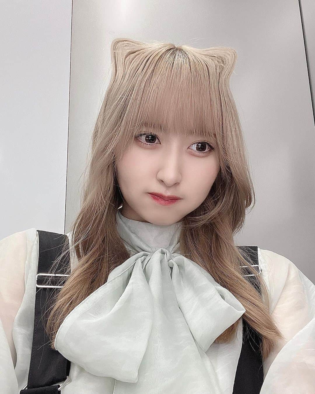 川中子奈月心のインスタグラム：「やってみたかったやつ〜🐈‍⬛ #ljk  #05」