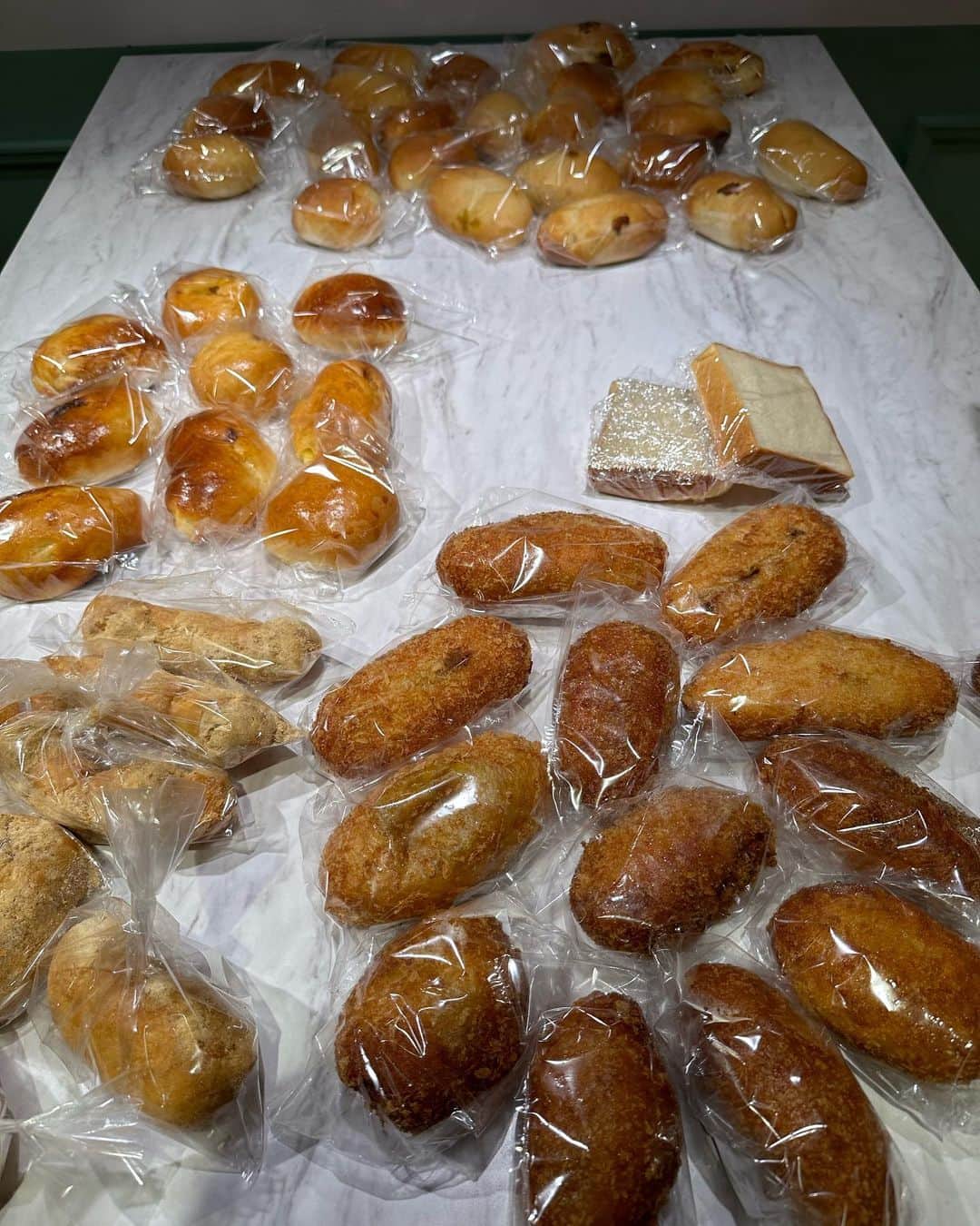 マギー審司さんのインスタグラム写真 - (マギー審司Instagram)「揚げパンにハマってしまいました  明日もパンを作る予定です♪」6月15日 21時08分 - maggy_shinji33