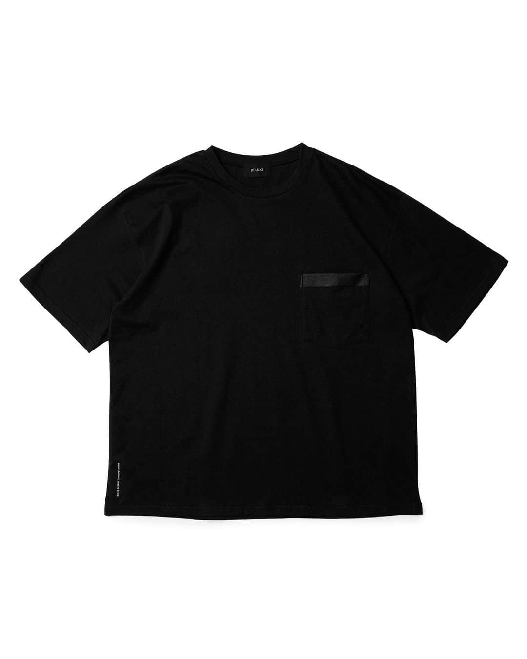 デラックスのインスタグラム：「DELUXE 2023Spring&Summer collection   ROOMY   Short sleeves pocket tee  Will be available on our website  2023.06.17(sat)11:00am  #deluxe_jp」
