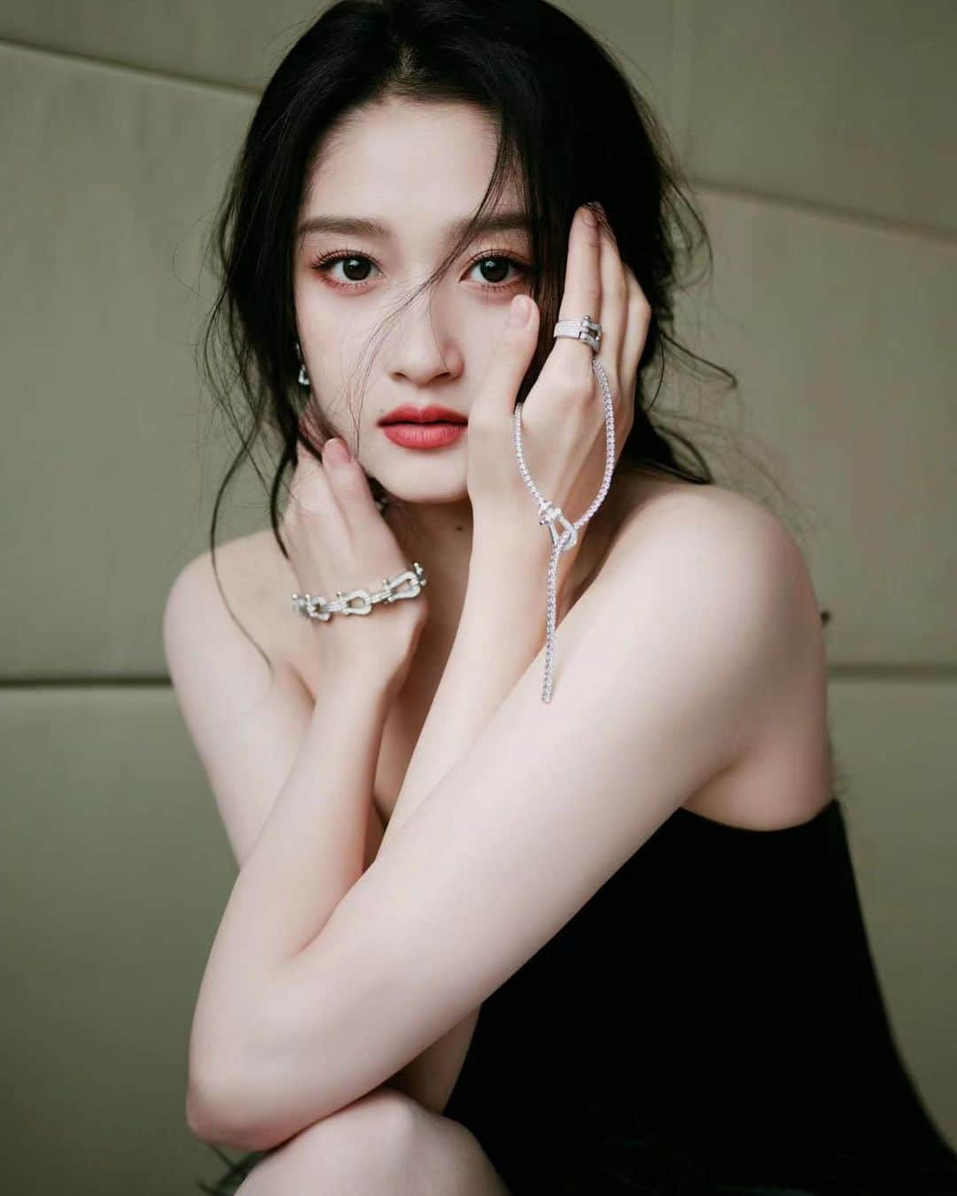 クアン・シャオトン（Guan Xiaotong）さんのインスタグラム写真 - (クアン・シャオトン（Guan Xiaotong）Instagram)「love @fredjewelry  💓💎～」6月15日 21時19分 - stronger917