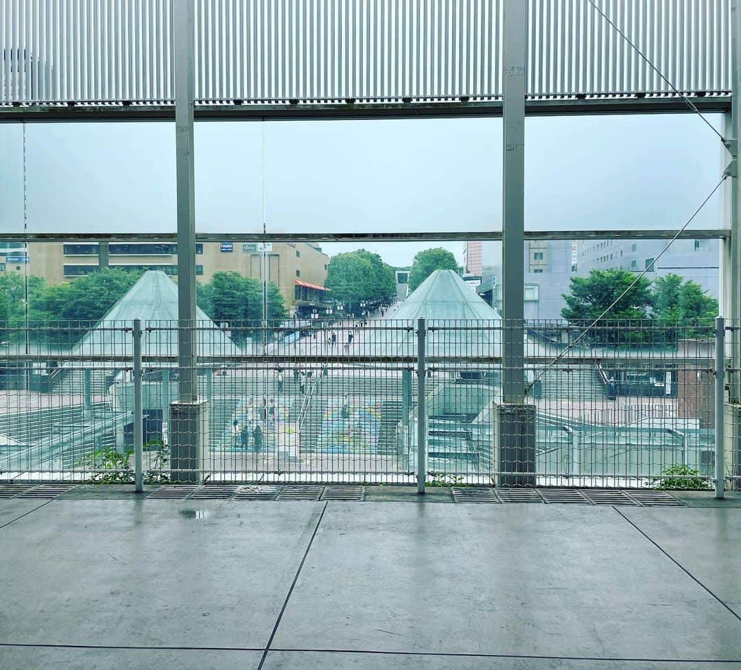 たまこ部@多摩センターさんのインスタグラム写真 - (たまこ部@多摩センターInstagram)「多摩センターはいいところ。 駅もカワイイです(･´ω｀･)  #多摩センター #たまこ部 #多摩市広報部員 #小田急多摩センター #京王多摩センター #多摩モノレール #多摩市 #ピューロランド #子育て #多摩市を盛り上げたい #シナモロール #サンリオピューロランド #サンリオの街」6月15日 21時20分 - tamacobu2015