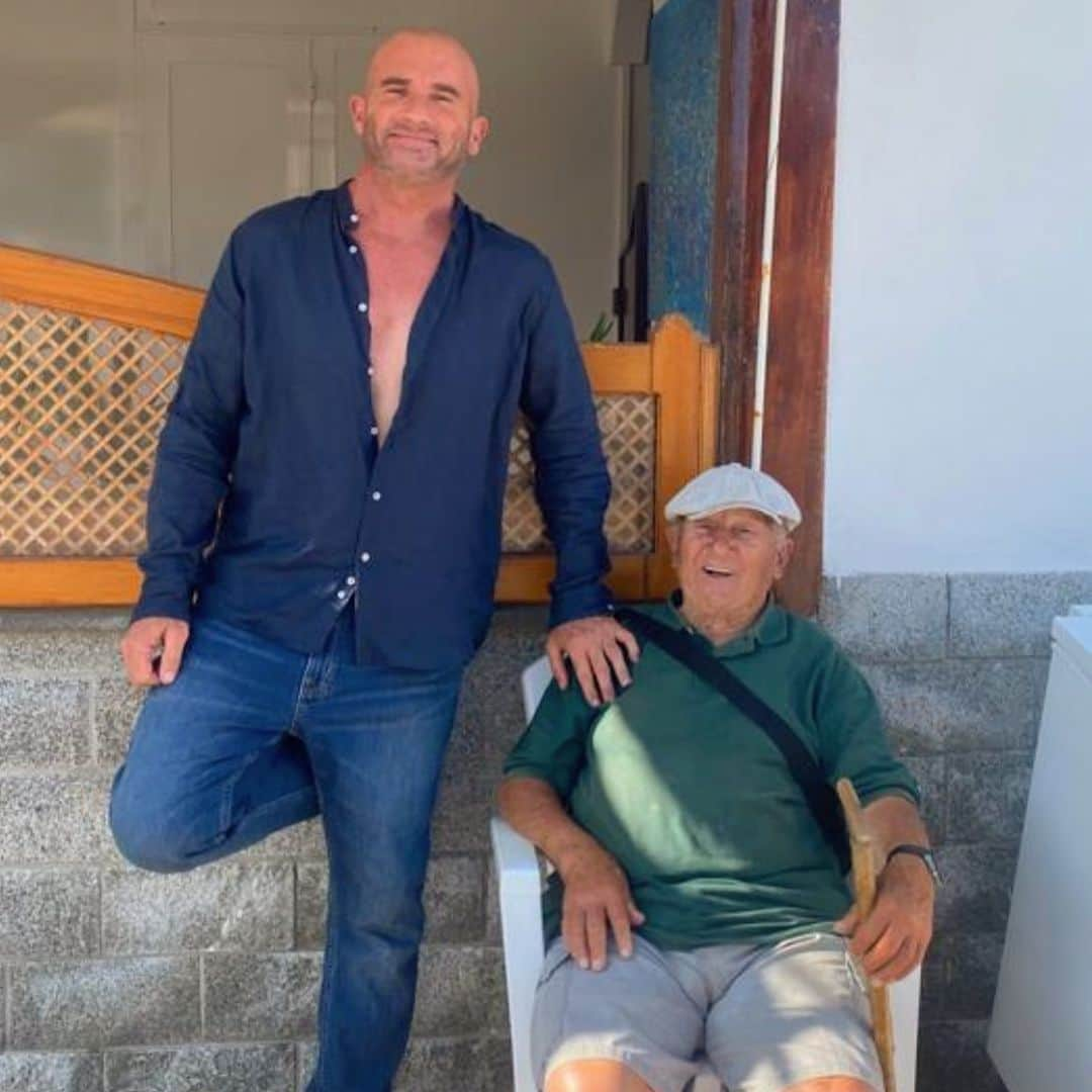 ドミニク・パーセルのインスタグラム：「#ischia a beautiful beautiful island off the coast of #italy.   This bloke. What a legend.  He’s been a fisherman he’s whole life. Working in a little boat. Lived his whole life in a stunning modest house on the #Mediterranean - “a stones throw”. or as the locals call it the “mediterraneo”.   We had long talks, but I’ll always remember the question I asked him about the world we live in today. He replied ( in Italian)…… “ I don’t care, I am a fisherman”❤️  🎥🎬」