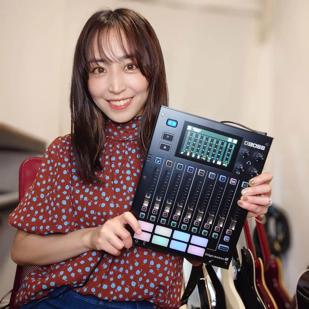 Yukiさんのインスタグラム写真 - (YukiInstagram)「NEW!!   #gigcaster8 #BOSS  BOSSの高音質ストリーミングミキサー「Gigcaster8」届きました‼  使うの楽しみ😆 これをマスターしたら配信もできるようになる！」6月15日 21時54分 - d_drive_gt_yuki