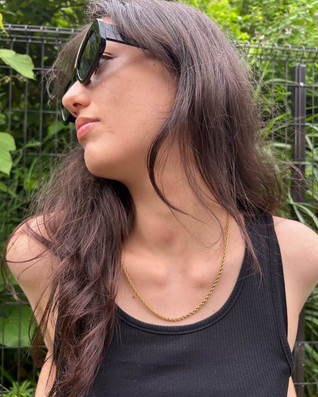 のインスタグラム：「😎」