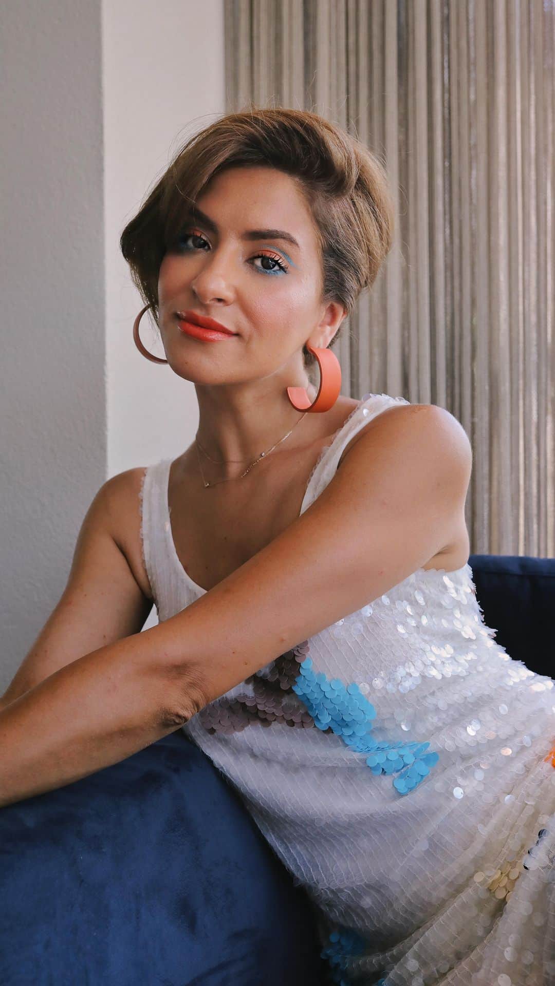 Sarah Angiusのインスタグラム：「Disco vibes here🍸」