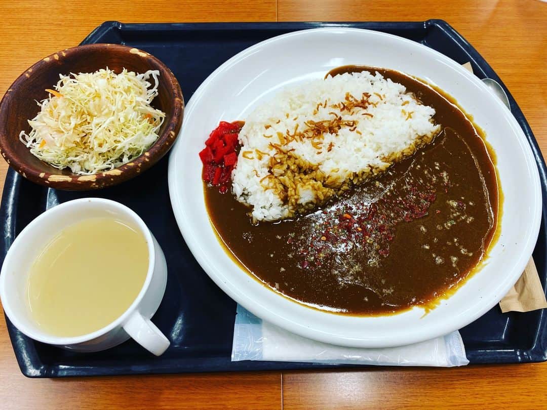 前原誠司さんのインスタグラム写真 - (前原誠司Instagram)「昨日のお昼は「カレー会」。美味しく頂きました。ご馳走様でした。（誠）#まえはランチ」6月16日 8時30分 - seiji_maehara.official