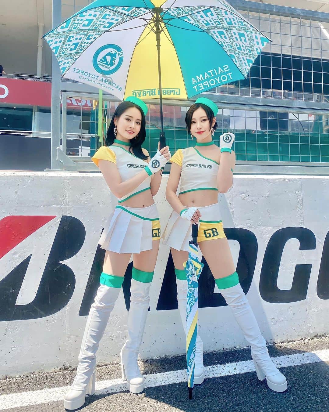 五十嵐みさのインスタグラム：「. 【告知】 7月17日（月・祝）に埼玉トヨペットサポーターズのチーム撮影会が行われます📸🟢 今年のコスチュームは特にお気に入りなので、サーキットとはまた違った写真をぜひ撮りにきてくださいね✨ もちろんコスチューム以外の撮影もあります🍀 詳細とご予約は、私のインスタプロフィール欄にリンクが貼ってあります👀 . #レースクイーン#racequeen#埼玉トヨペット#埼玉トヨペットサポーターズ#greenbrave#撮影会#ポートレート#一眼レフ#スタジオ撮影#サーキット#モータースポーツ#supergt#スーパーgt#スーパー耐久#s耐#コスチューム#ニーハイブーツ#ニーハイ#撮影」