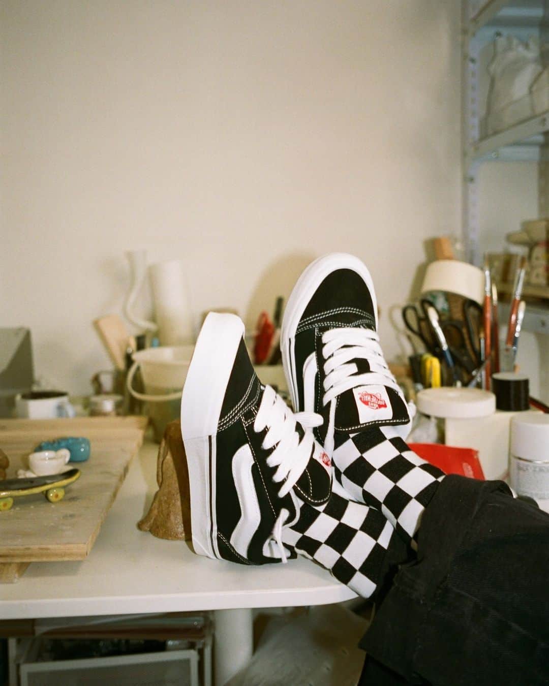 vans girlsのインスタグラム：「Complete the look with the Knu Skool, available now at vans.com」