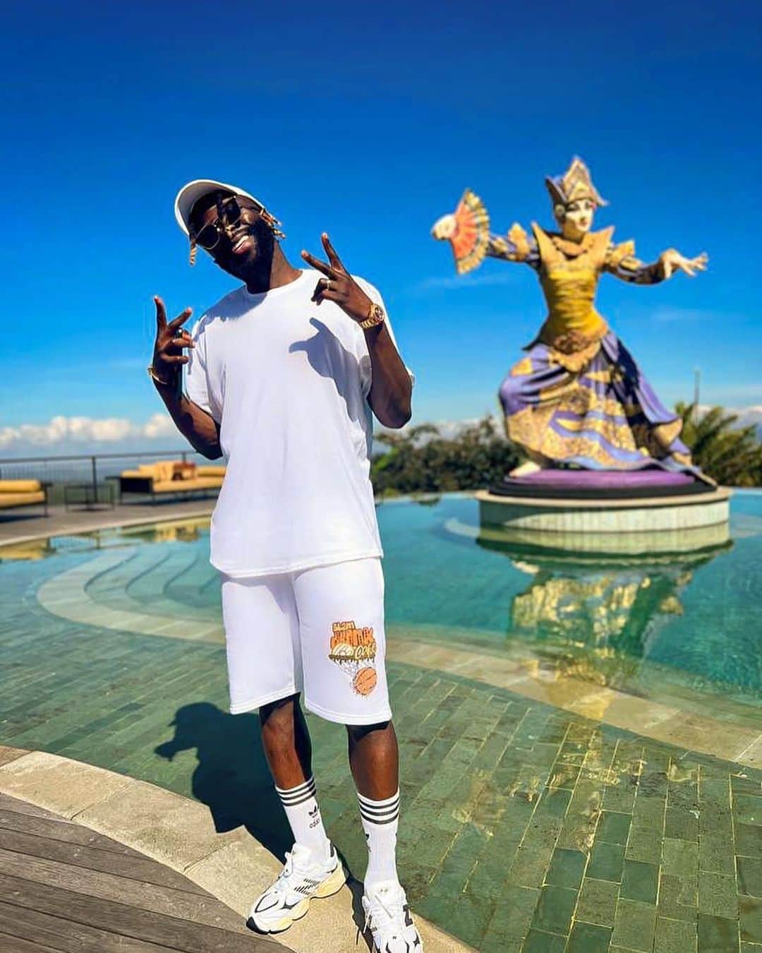 バカリ・サコさんのインスタグラム写真 - (バカリ・サコInstagram)「Bali ❤️ @boohoomanofficial  Photo credit 📸 @sarrasako_ 😍」6月16日 1時13分 - baky_sako