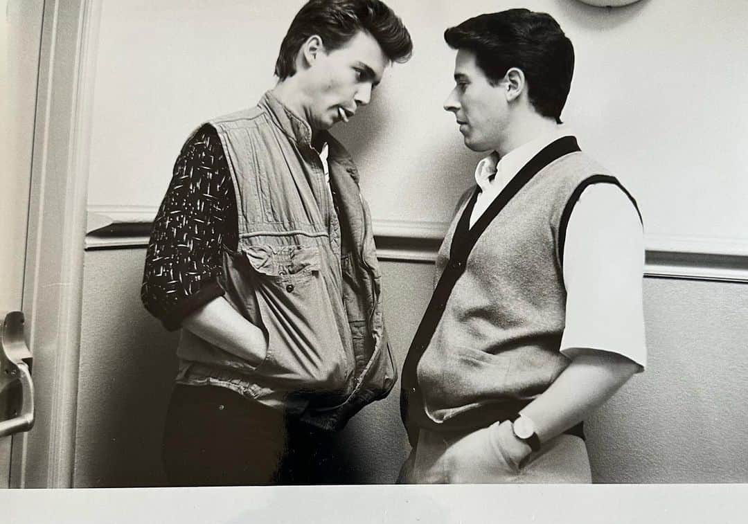 ロブ・モローさんのインスタグラム写真 - (ロブ・モローInstagram)「Inseparable w/ #johnnydepp #privateresort」6月16日 1時30分 - officialrobmorrow