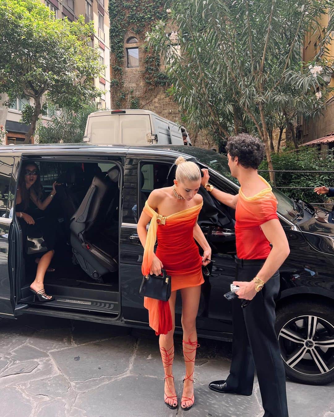 キャロライン・ダウルさんのインスタグラム写真 - (キャロライン・ダウルInstagram)「Anzeige // Ciao Firenze 🇮🇹 had the pleasure of spending the day with @ferragamo witnessing exquisite craftsmanship」6月16日 1時44分 - carodaur