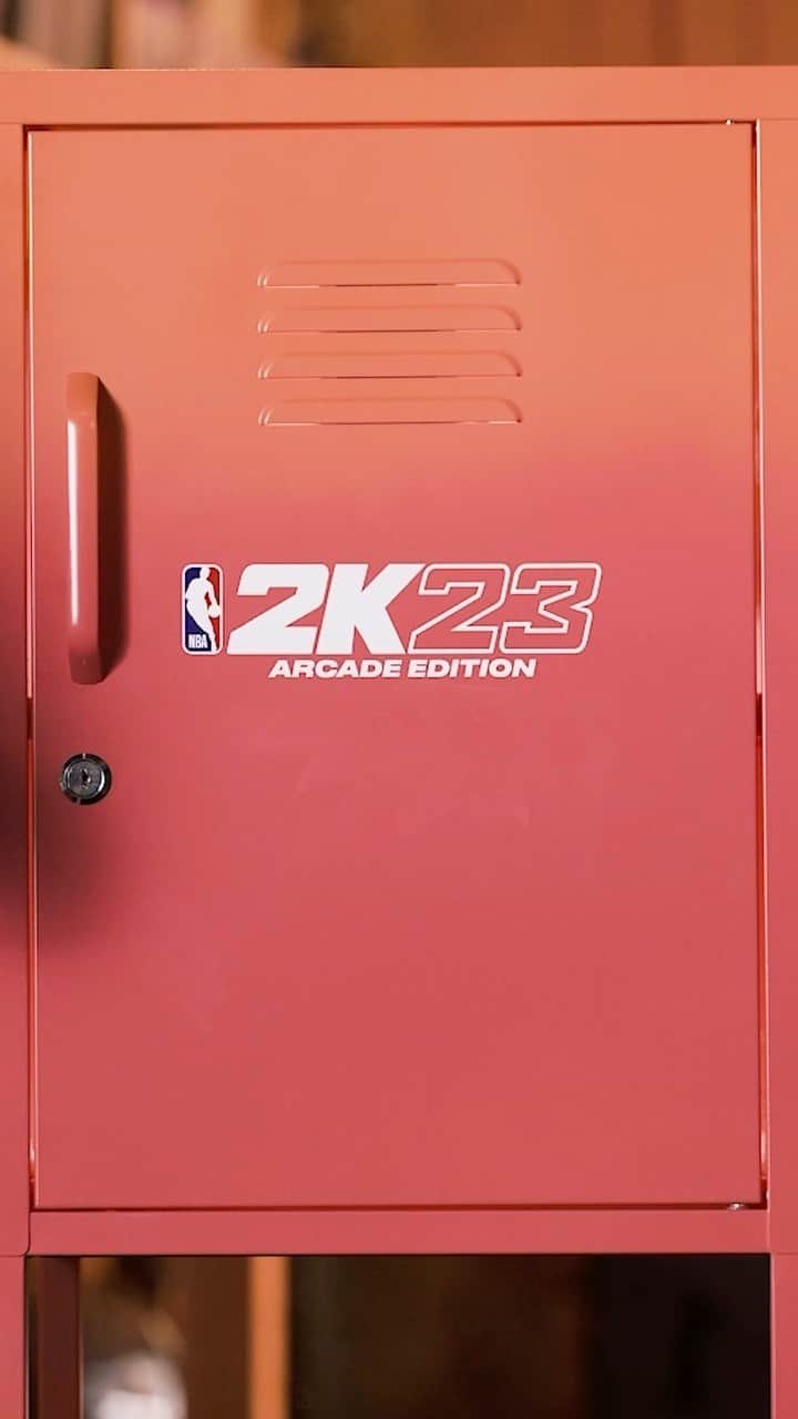 2Kのインスタグラム：「👀 What’s coming to #NBA2K23ArcadeEdition  Play now only on AppleArcade ⬆️ Link in bio」