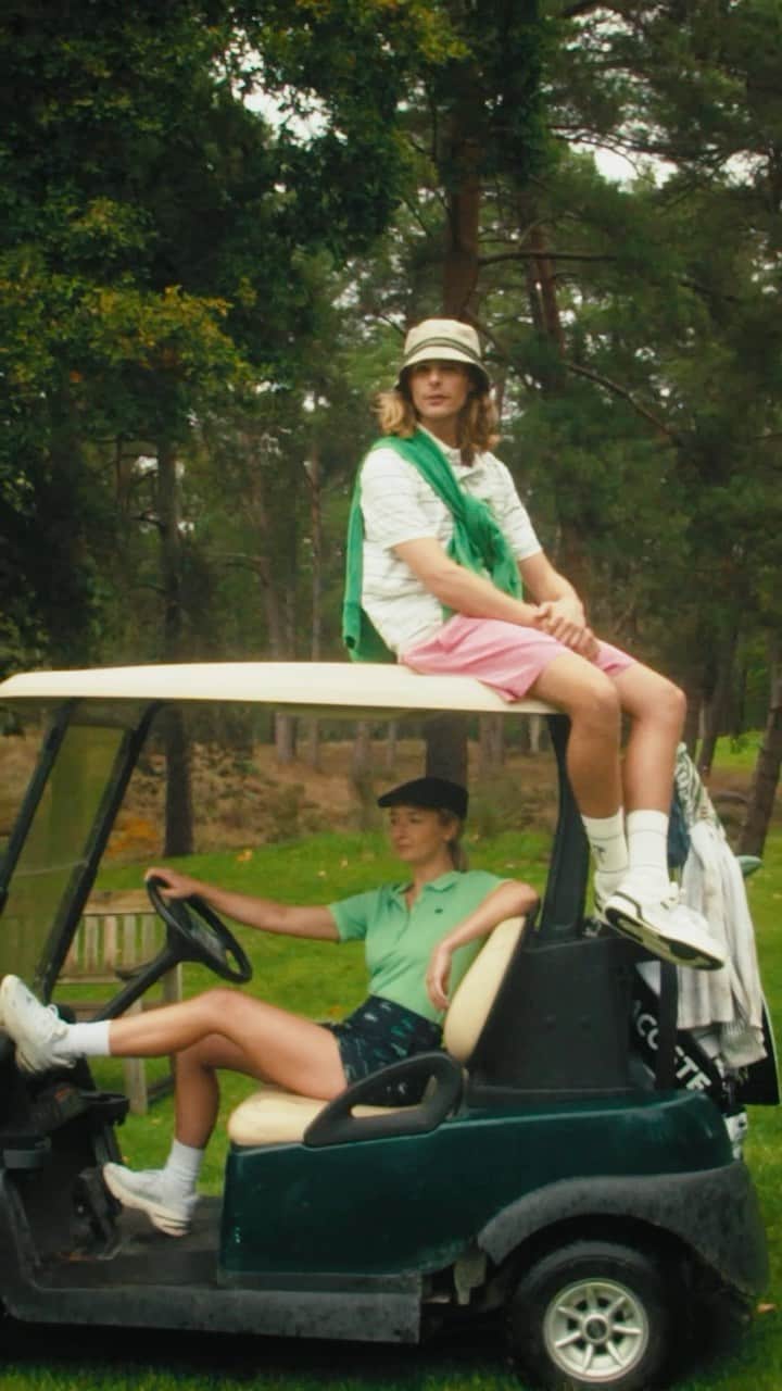 のインスタグラム：「It’s time to meet the new generation of golfers. ⛳️  @el.cortador and @hannahdaviesgolf are wearing the #Lacoste Golf Collection, available online now. ✨」