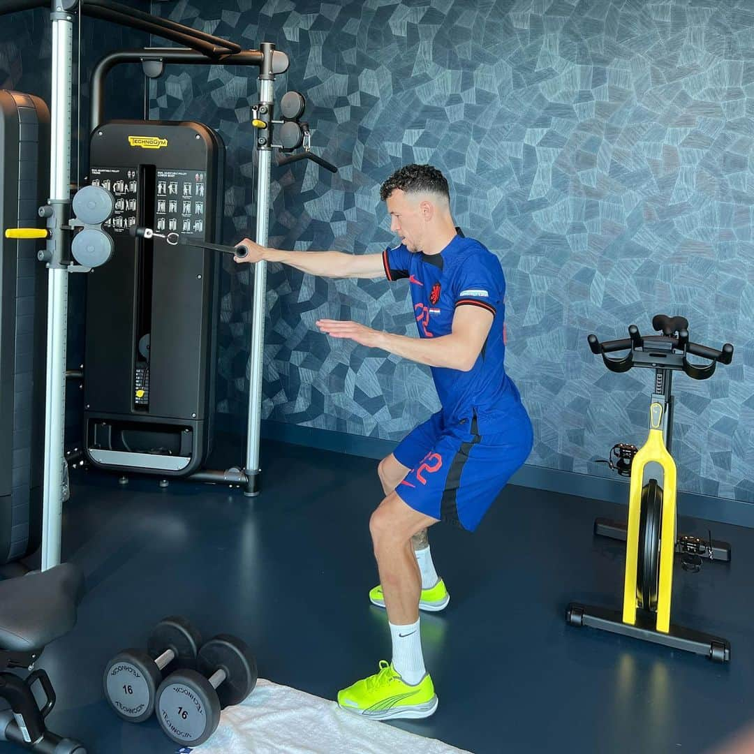 イヴァン・ペリシッチさんのインスタグラム写真 - (イヴァン・ペリシッチInstagram)「🏋🏻」6月16日 2時59分 - ivanperisic444