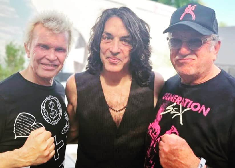 ビリー・アイドルさんのインスタグラム写真 - (ビリー・アイドルInstagram)「#GenerationSex gets #kissed at @hellfestopenair 🇫🇷 @jonesysjukebox @paulstanleylive @kissonline」6月16日 3時13分 - billyidol