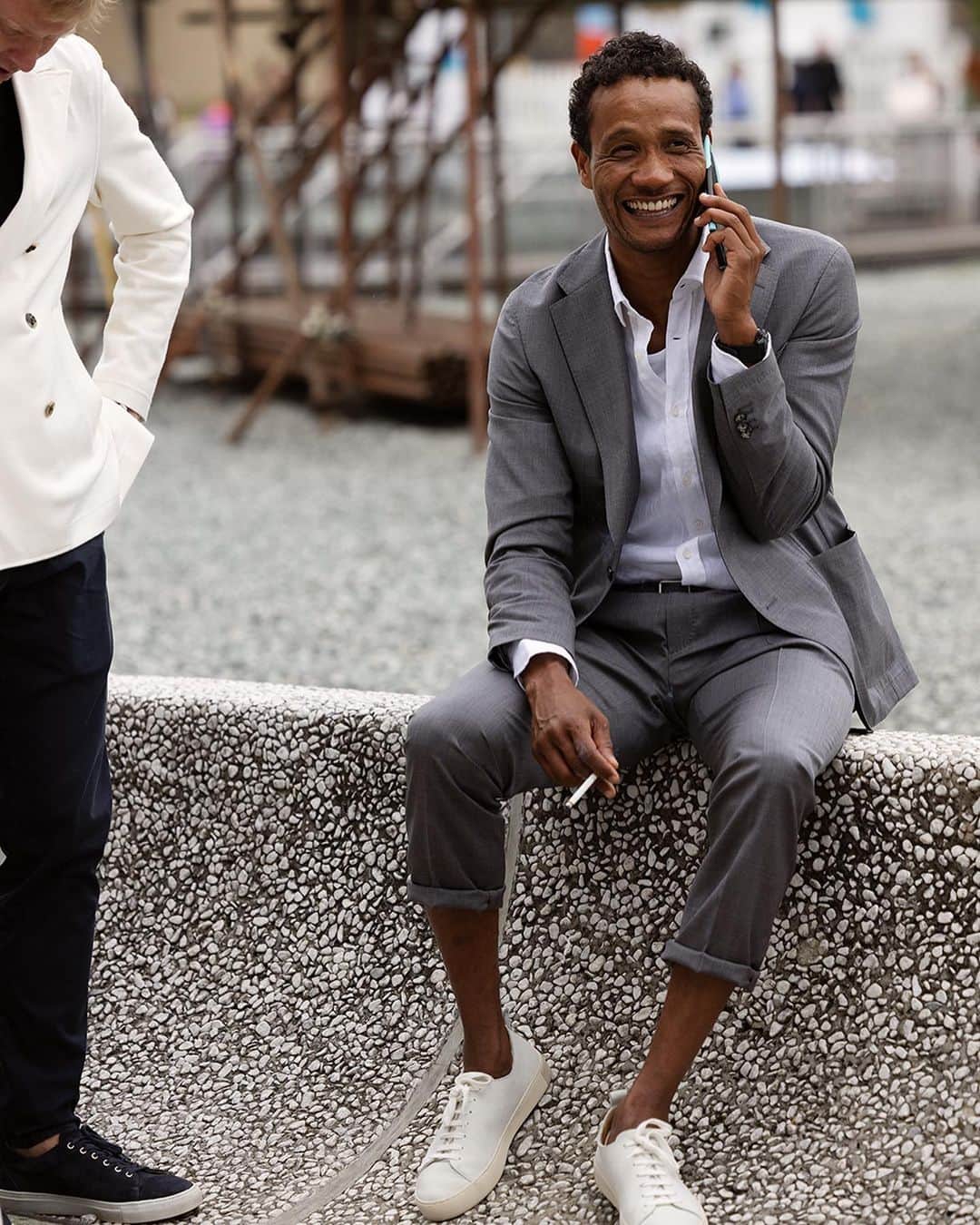 スコット・シューマンのインスタグラム：「More Pitti Uomo super stylish young men! Firenze」