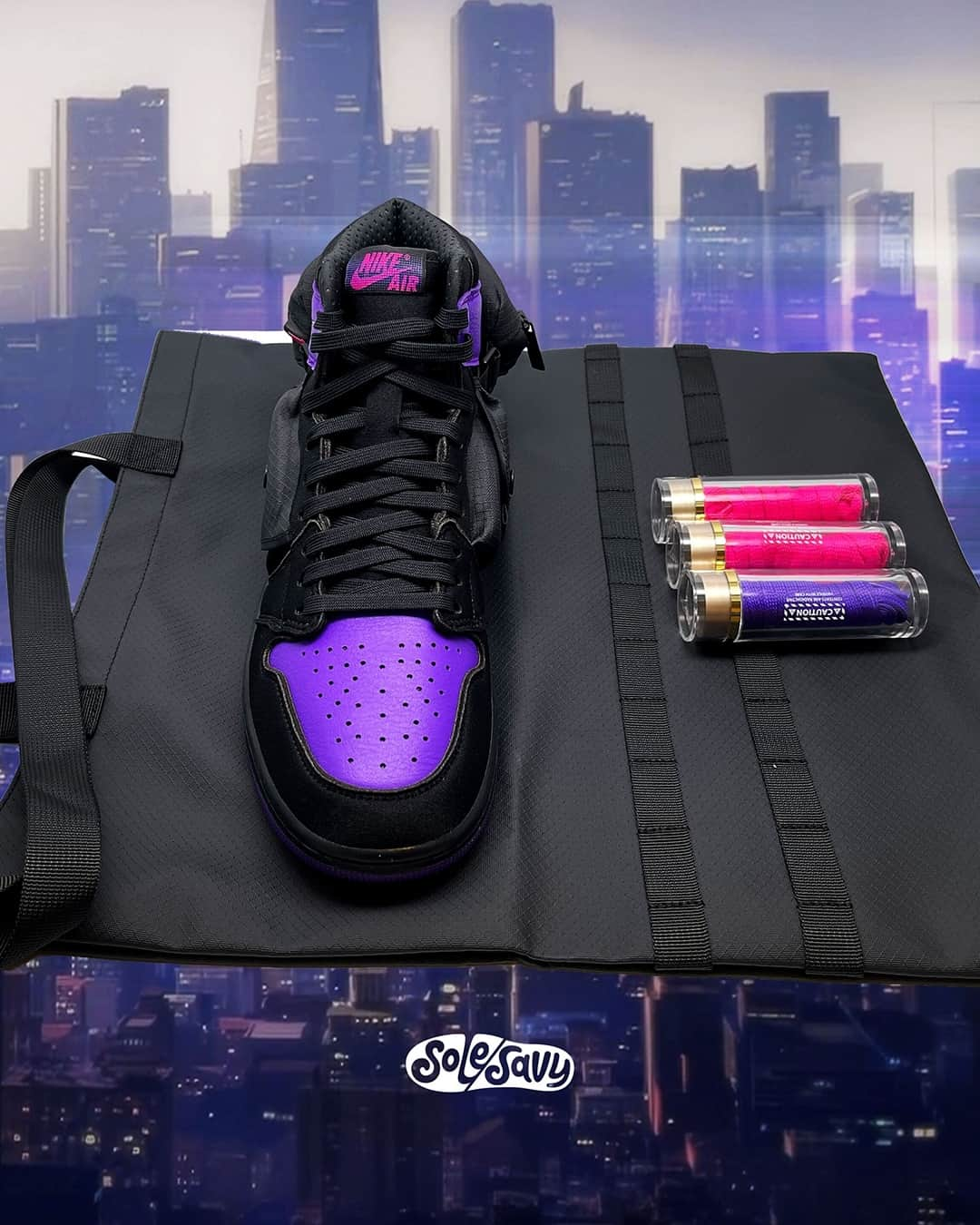 Sneaker News x Jordans Dailyさんのインスタグラム写真 - (Sneaker News x Jordans DailyInstagram)「Detailed look at the Air Jordan 1 Stash Utility seen in Spider-Man: Across the Spider-Verse.⁠ ⁠ Limited to 100 pairs, the collaboration was sent out exclusively to friends and family of Jordan Brand and Sony Pictures. LINK IN BIO for more info 📝」6月16日 3時46分 - jordansdaily