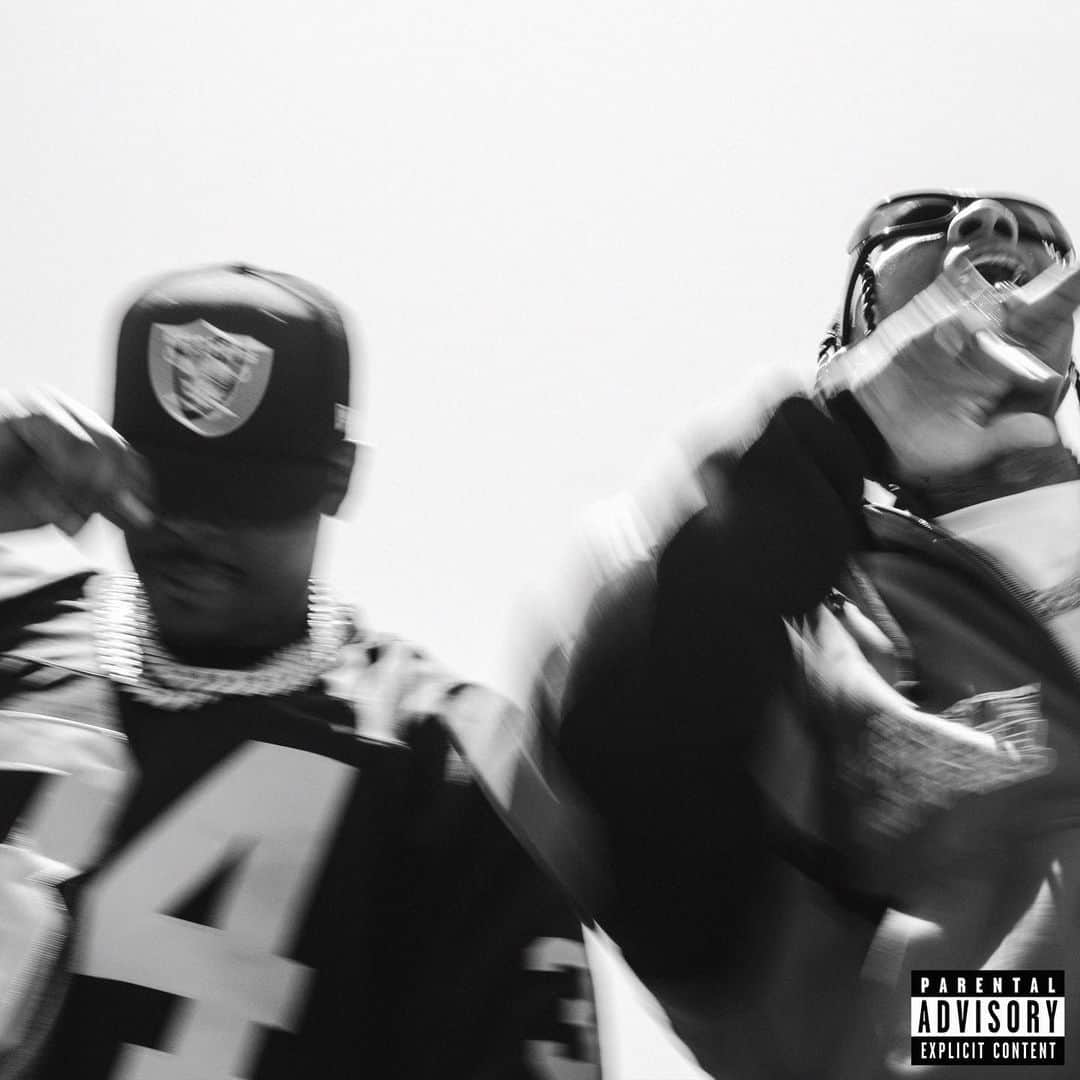 タイガのインスタグラム：「PLATINUM TONIGHT 💿💿💿🔥🔥🔥 @yg」