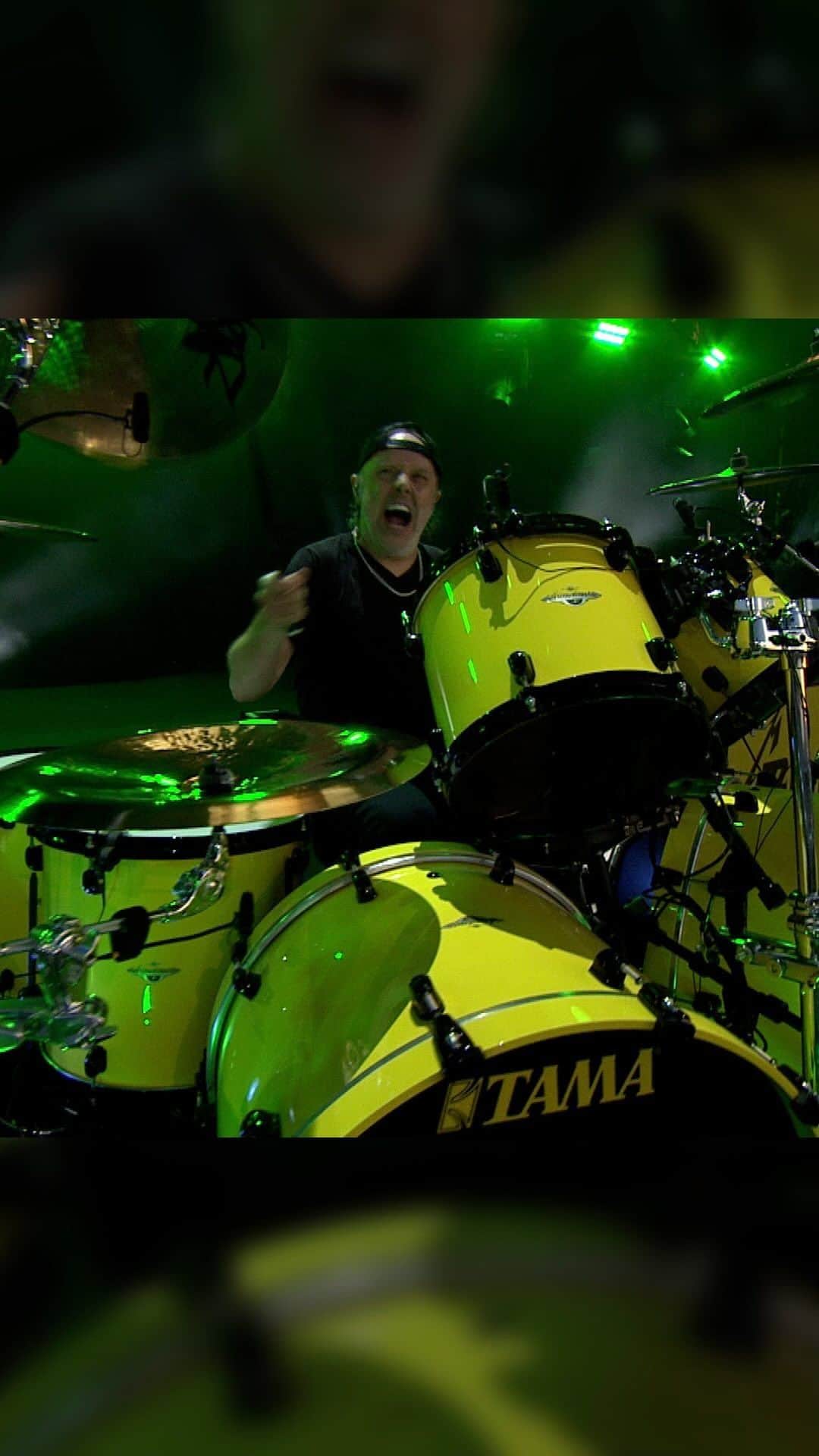 メタリカのインスタグラム：「“Planting seeds of hate…” 🏴󠁧󠁢󠁥󠁮󠁧󠁿 #M72Donington Night 1  Links to #M72 Tour Videos and Full Show Recordings in Bio.  #Metallica #M72 #MetOnTour #DL20」