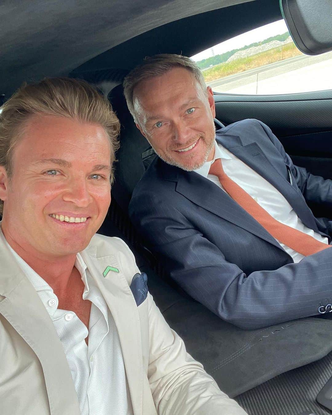 ニコ・ロズベルグさんのインスタグラム写真 - (ニコ・ロズベルグInstagram)「Awesome mobility panel with @materimac at our @greentech_festival conference today! Great example: Norway, where 80% of new cars sold are already electric. Pleasure also to take our german minister of finance @christianlindner for a drive in the Rimac Nevera….  Fantastic to follow today's conference and exhibition. With different solutions and discussions about how to accelerate transformation. From mobility to the fashion, food, or tech sector.」6月16日 4時41分 - nicorosberg