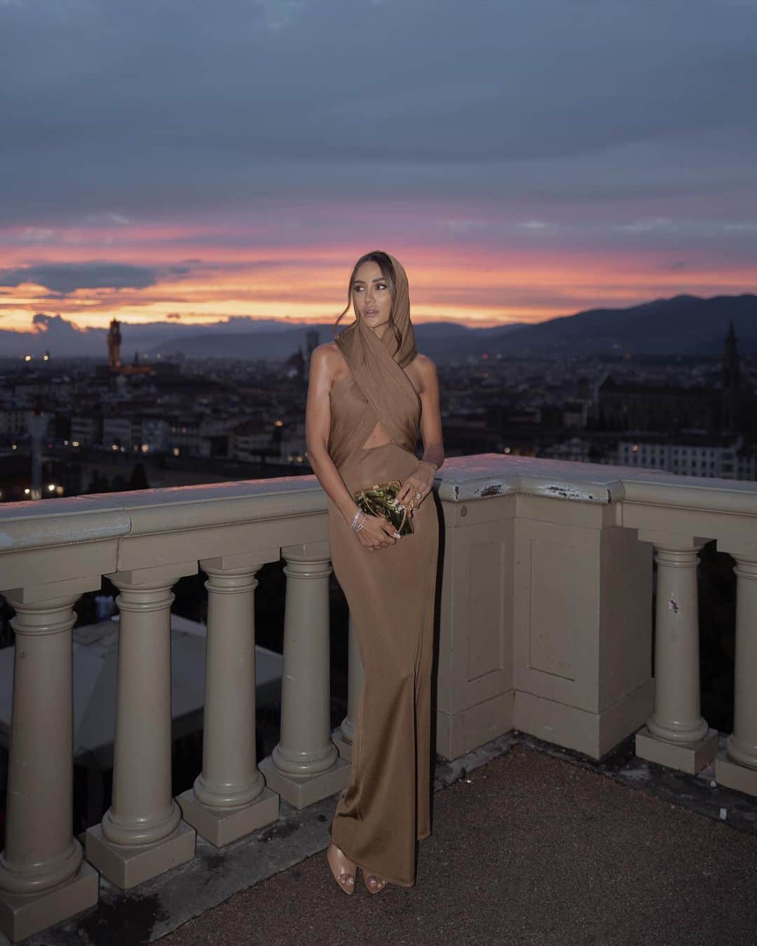 Tamara Kalinicのインスタグラム：「Thank you so much @britishvogue @luisaviaroma for an unforgettable night #LuisaViaRomaxBritishVogue #LVRxBV」