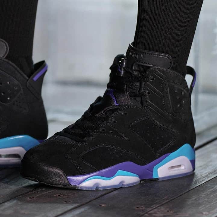 Sneaker Newsさんのインスタグラム写真 - (Sneaker NewsInstagram)「Air Jordan 6 "Aqua" is looking incredible on-feet? These are dropping on October 7th; are these a must-have for you?⁠ LINK IN BIO for a detailed look.」6月16日 5時30分 - sneakernews