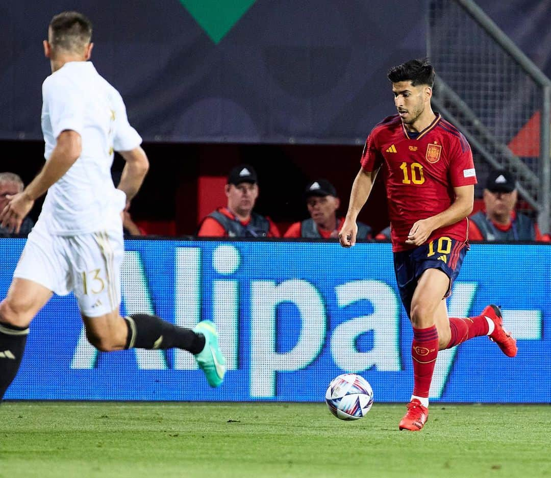 マルコ・アセンシオのインスタグラム：「A por la final de la #NationsLeague! #VamosEspaña 🔥💪🏽🇪🇸」